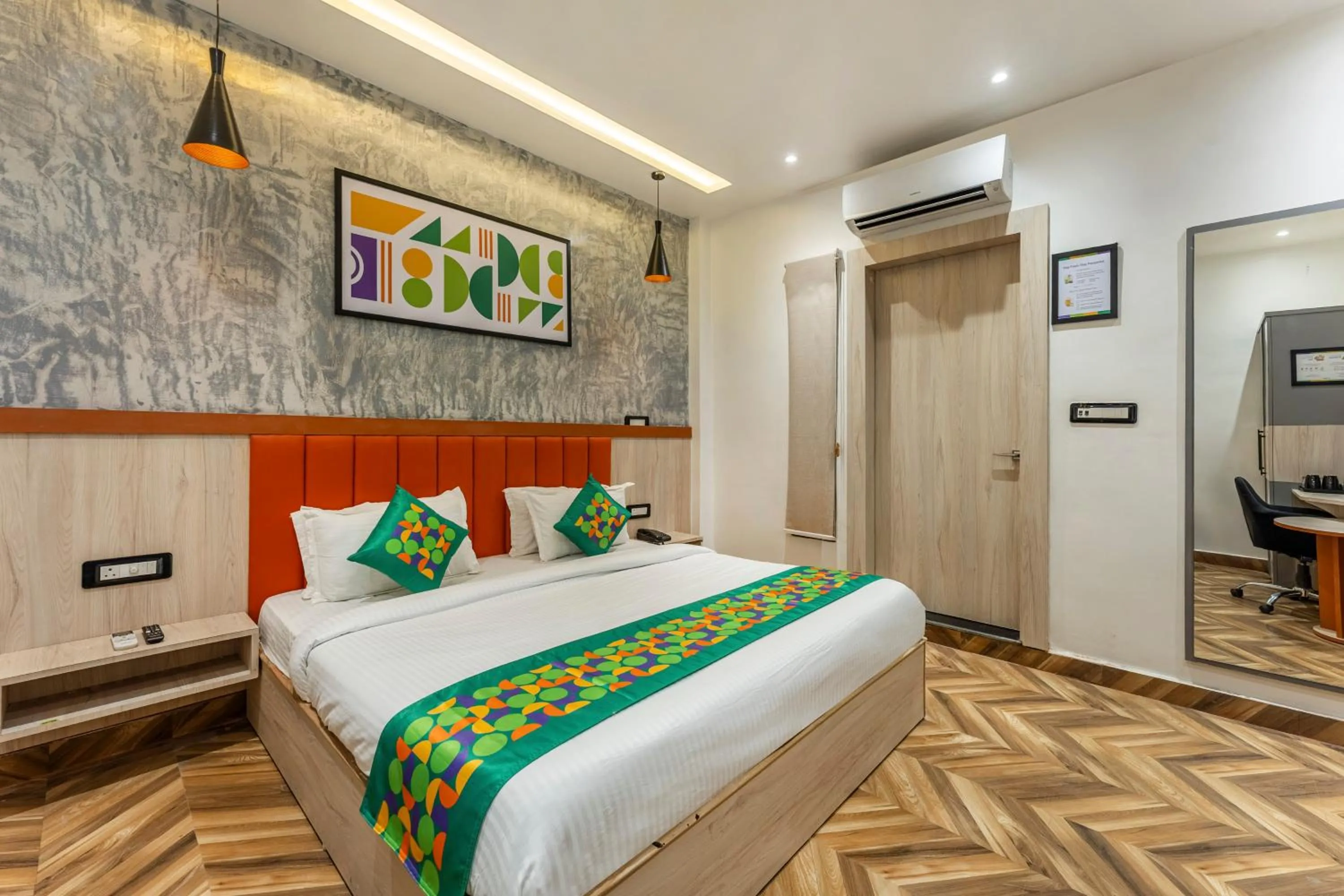 Bedroom, Bed in Treebo Divine Stay Prayagraj