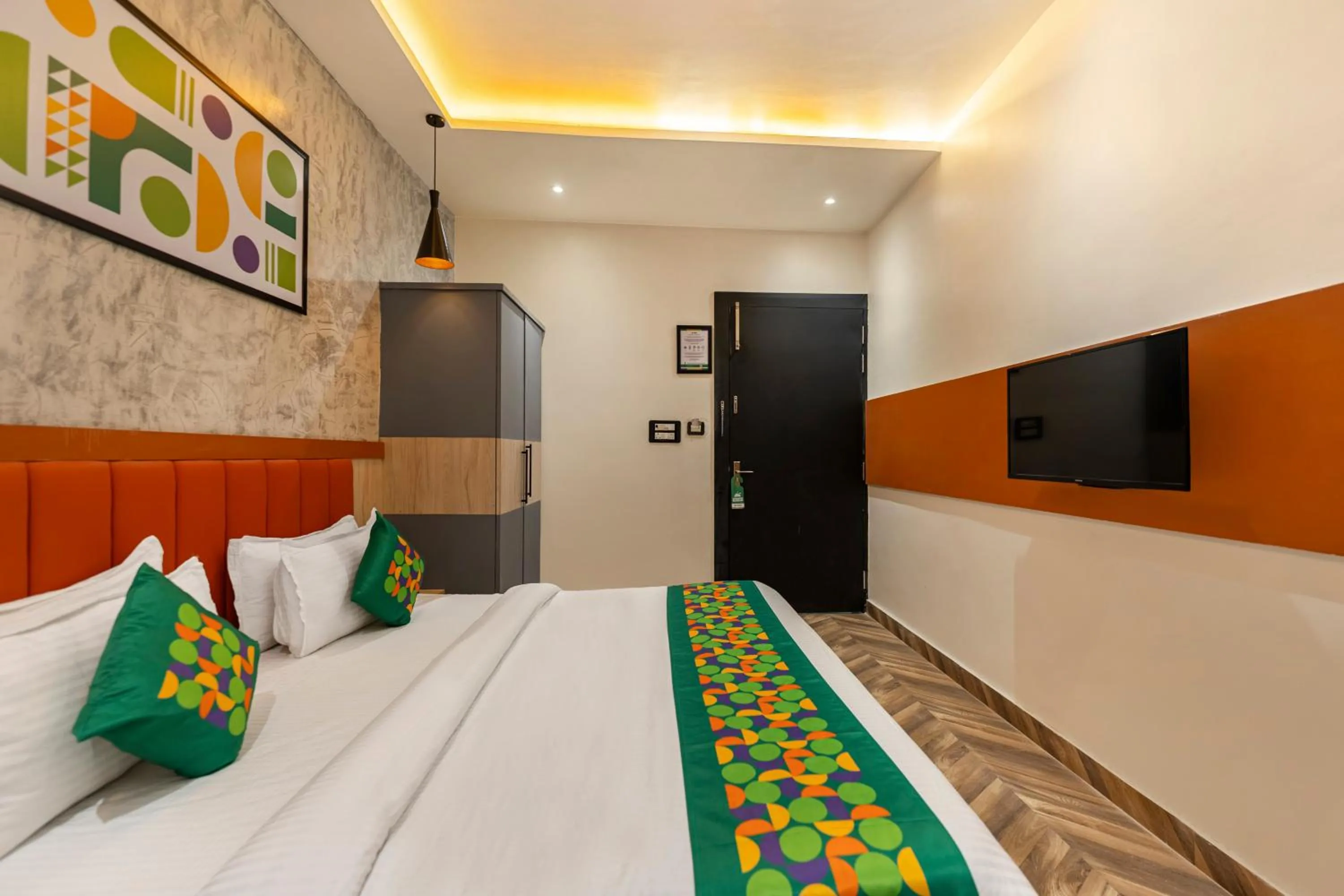 Bedroom, Bed in Treebo Divine Stay Prayagraj