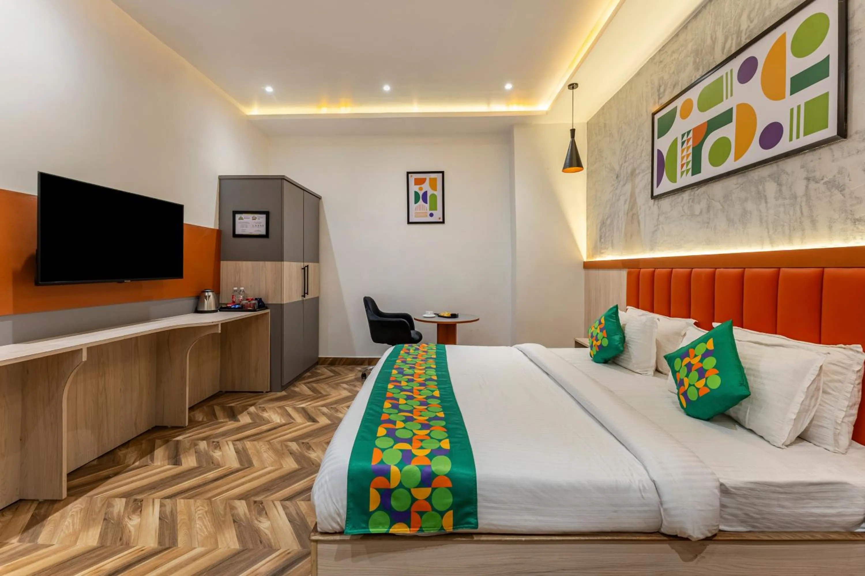 Bedroom, Bed in Treebo Divine Stay Prayagraj