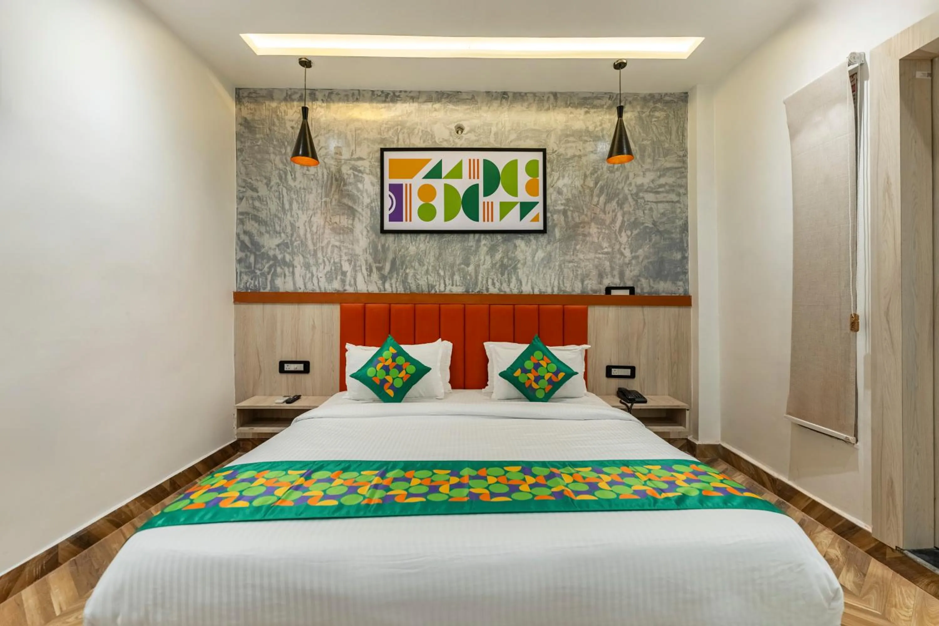Bedroom, Bed in Treebo Divine Stay Prayagraj