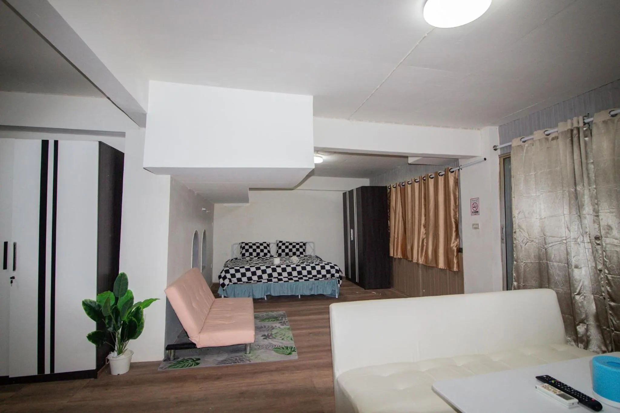 Bed in Skutan Inn Bangchak