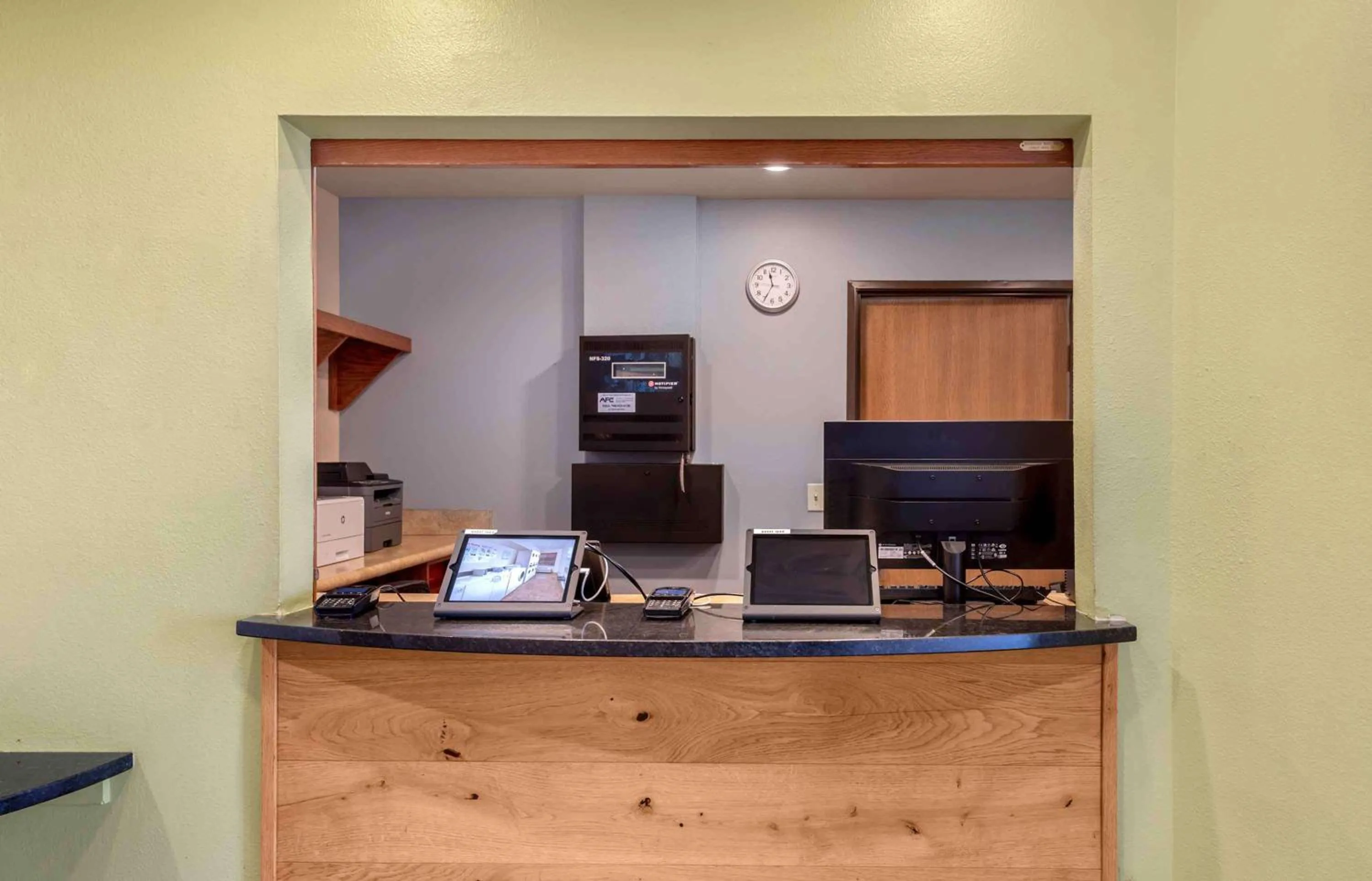 Lobby or reception in Extended Stay America Select Suites - Colorado Springs - Airport