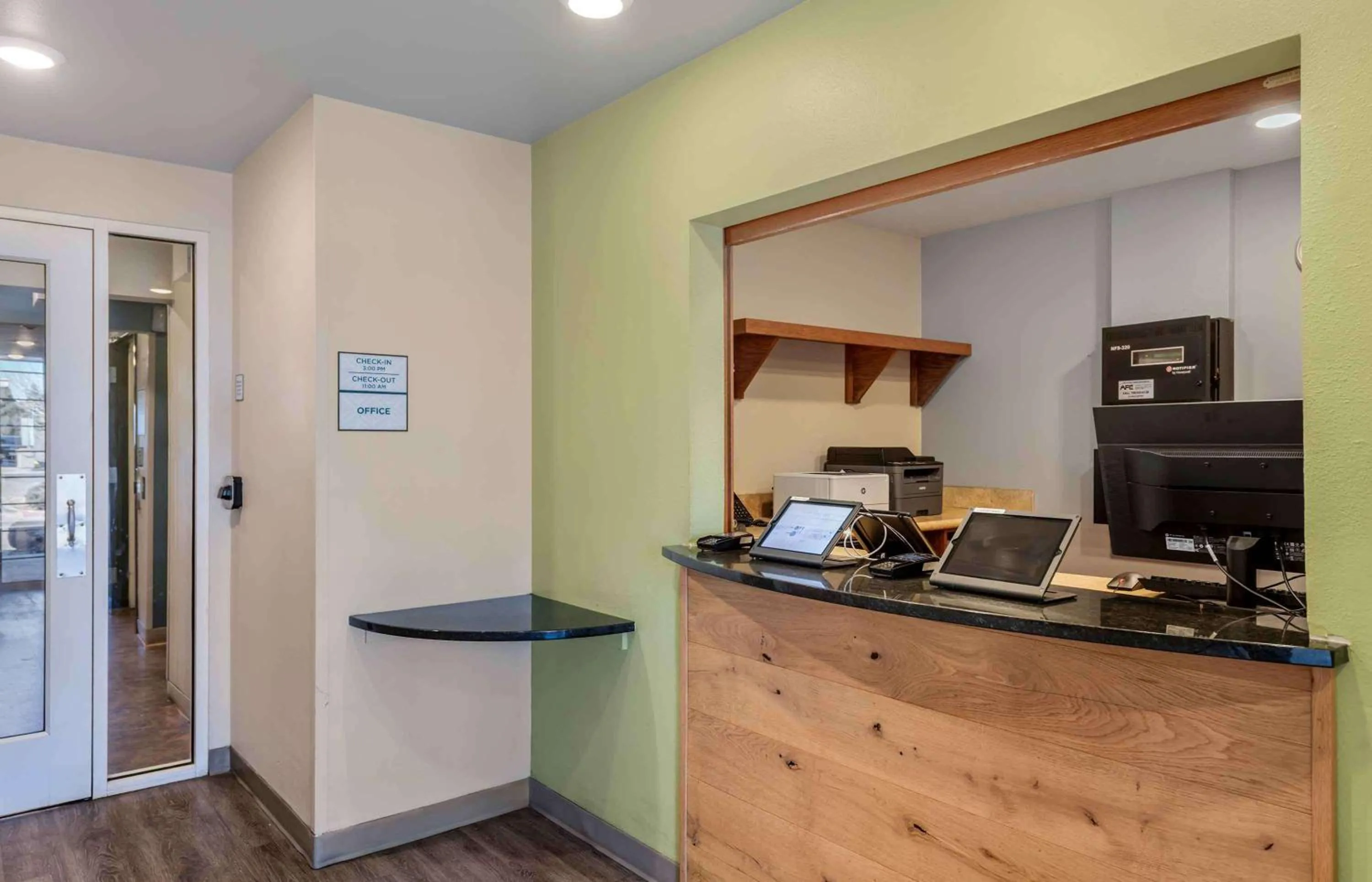 Lobby or reception in Extended Stay America Select Suites - Colorado Springs - Airport