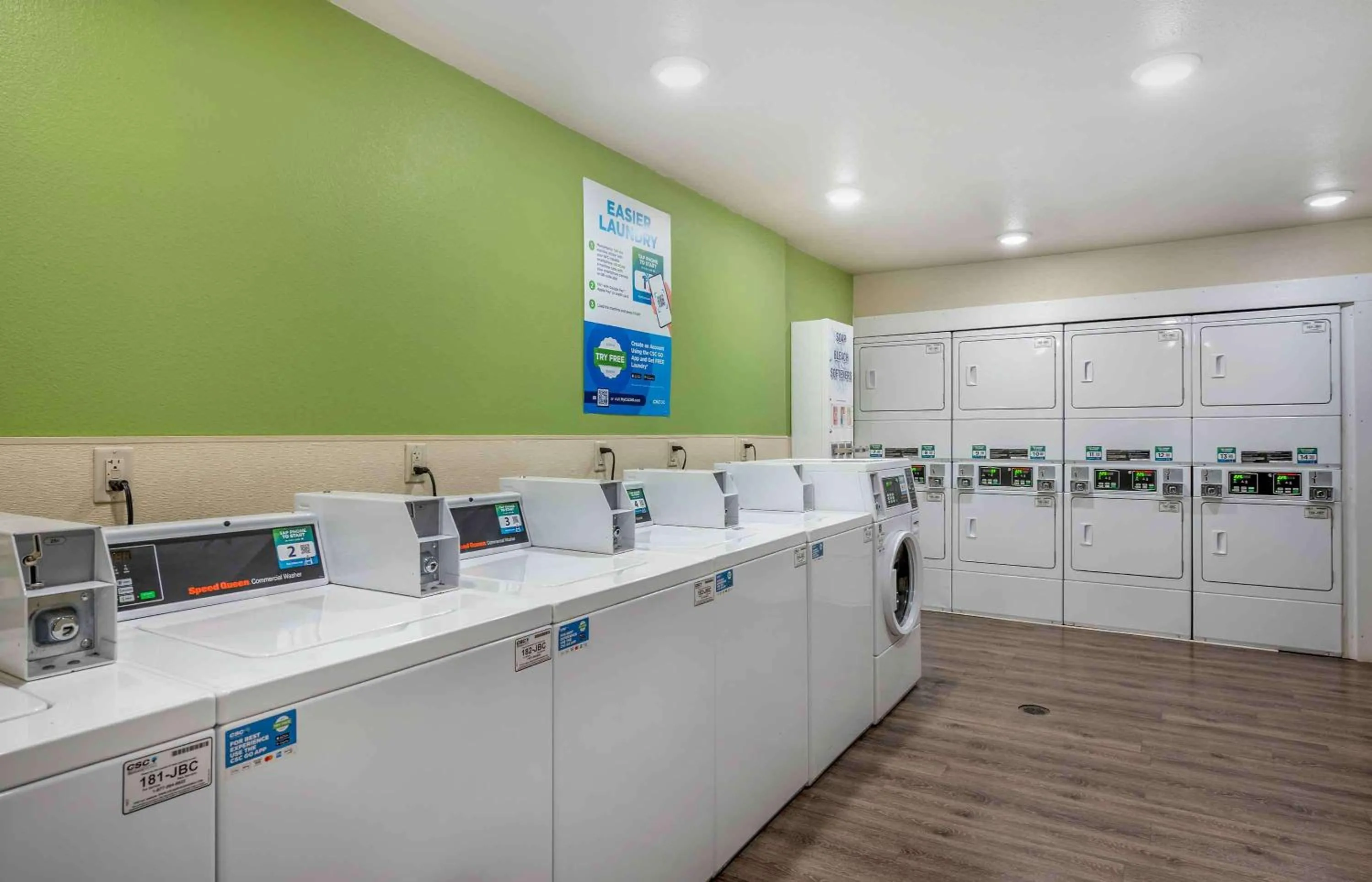 Property building in Extended Stay America Select Suites - Dayton - Miamisburg