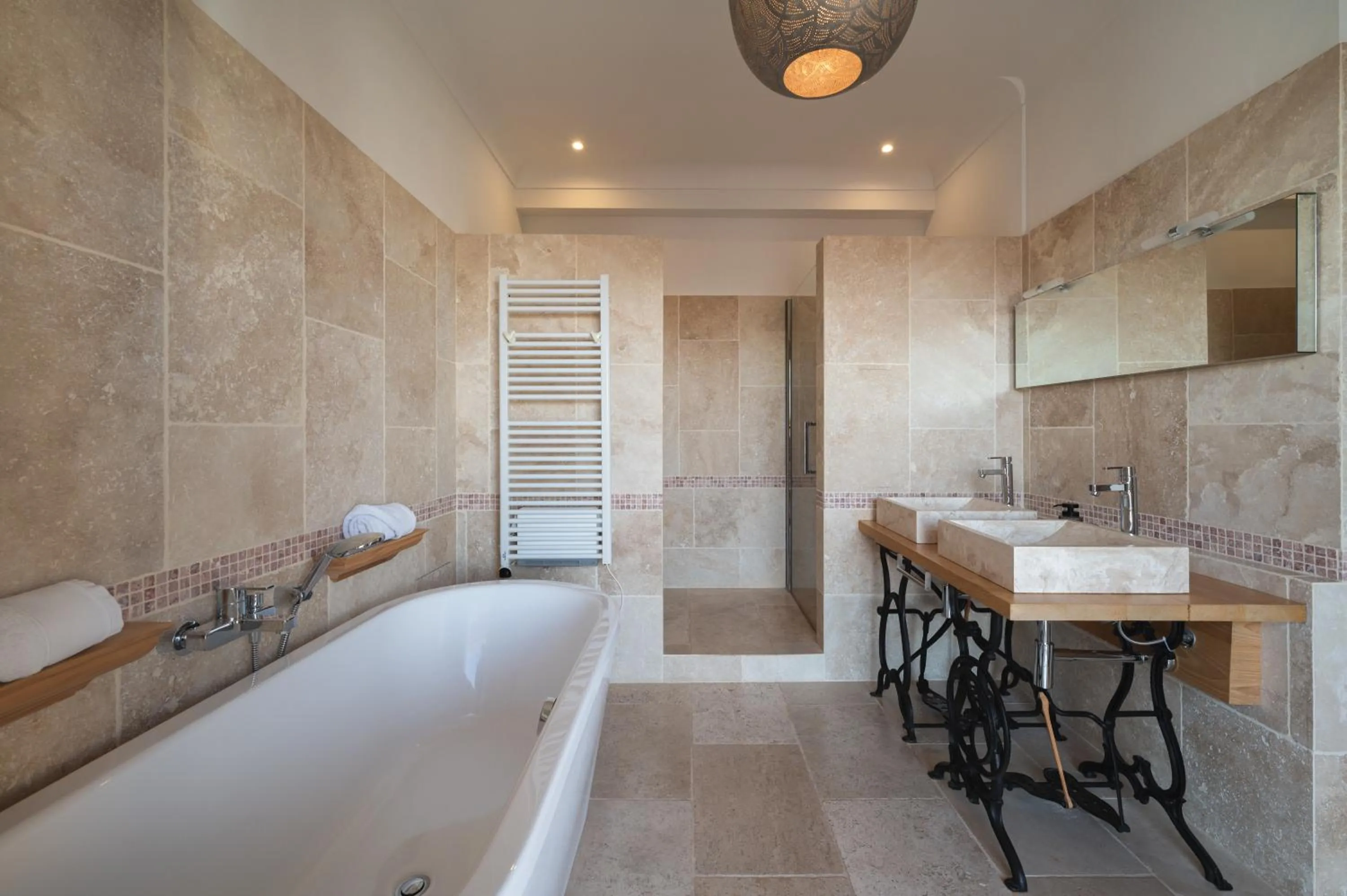 Bathroom in La Fabrique ¿oup¿