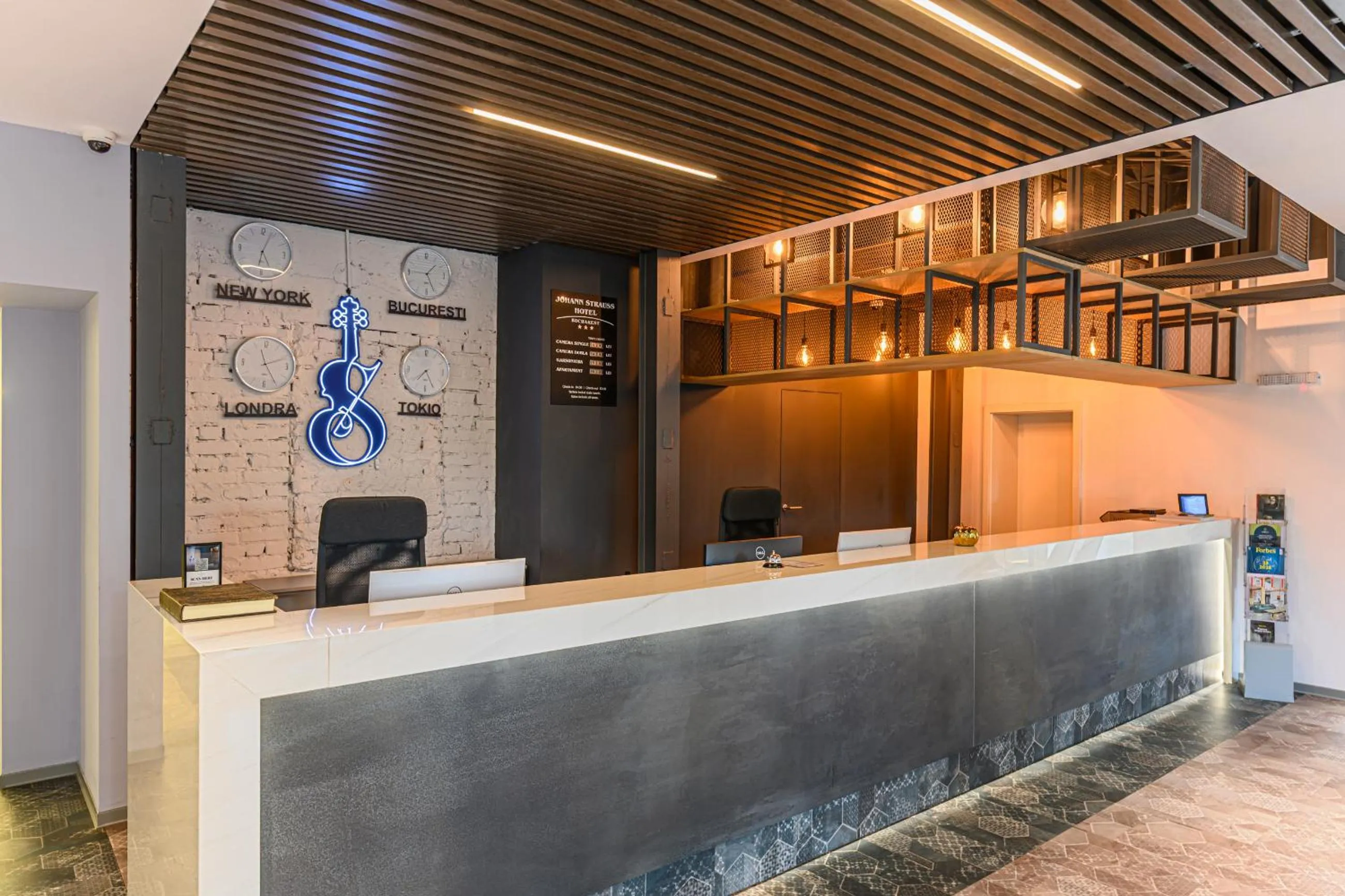 Lobby or reception in Johann Strauss Hotel