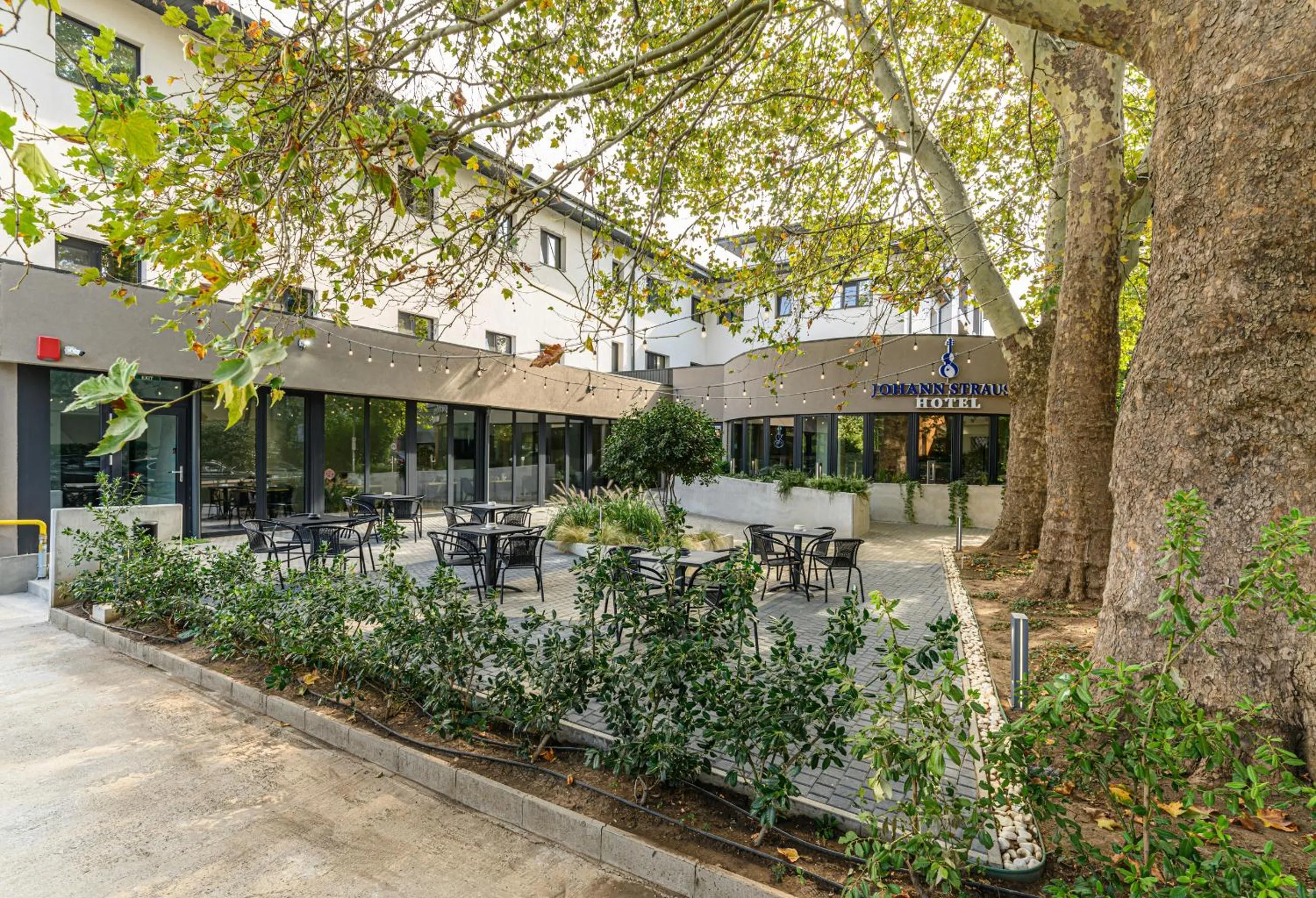 Property building in Johann Strauss Hotel