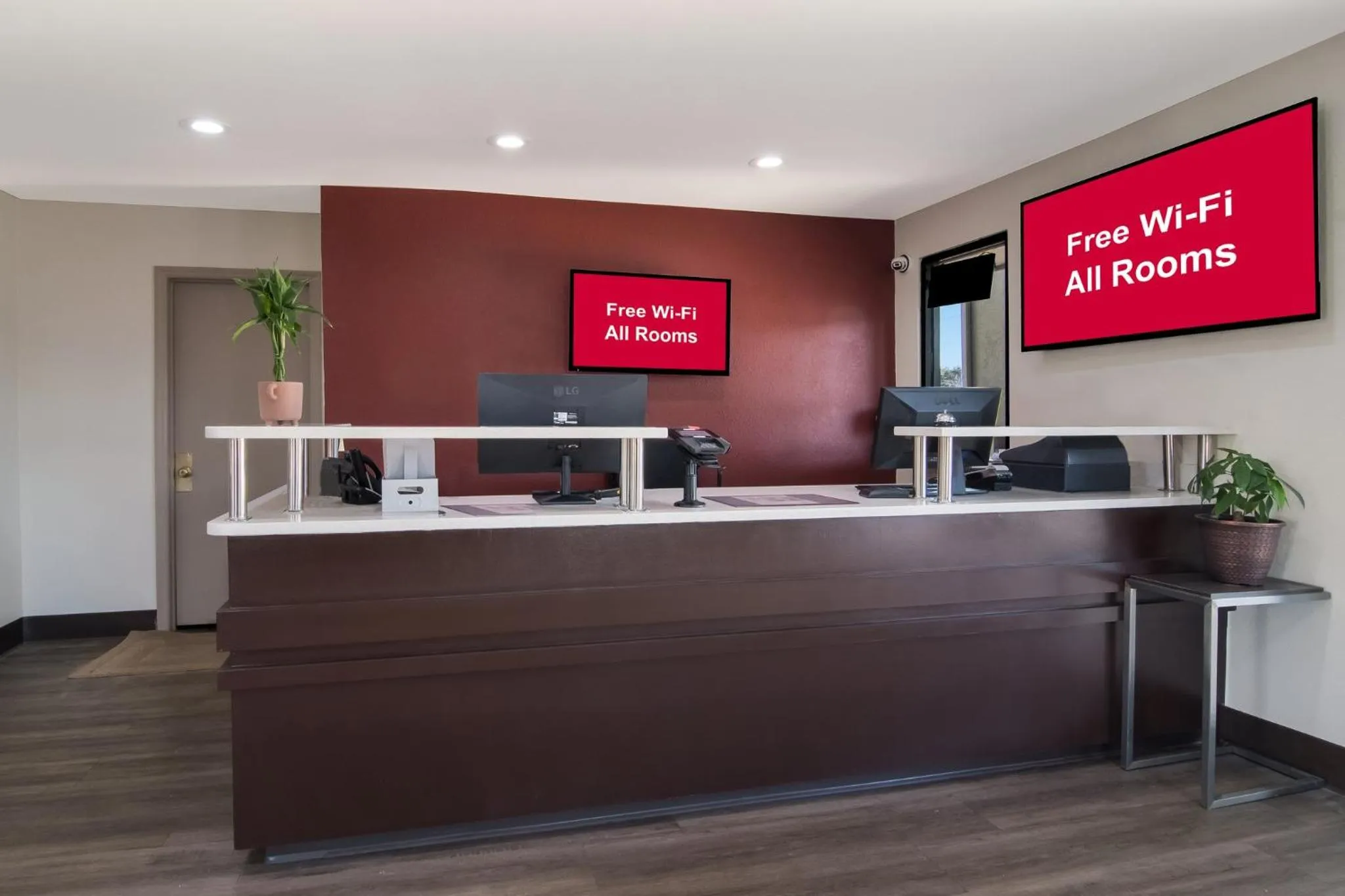 Lobby or reception in Red Roof Inn Rocky Mount - Battleboro