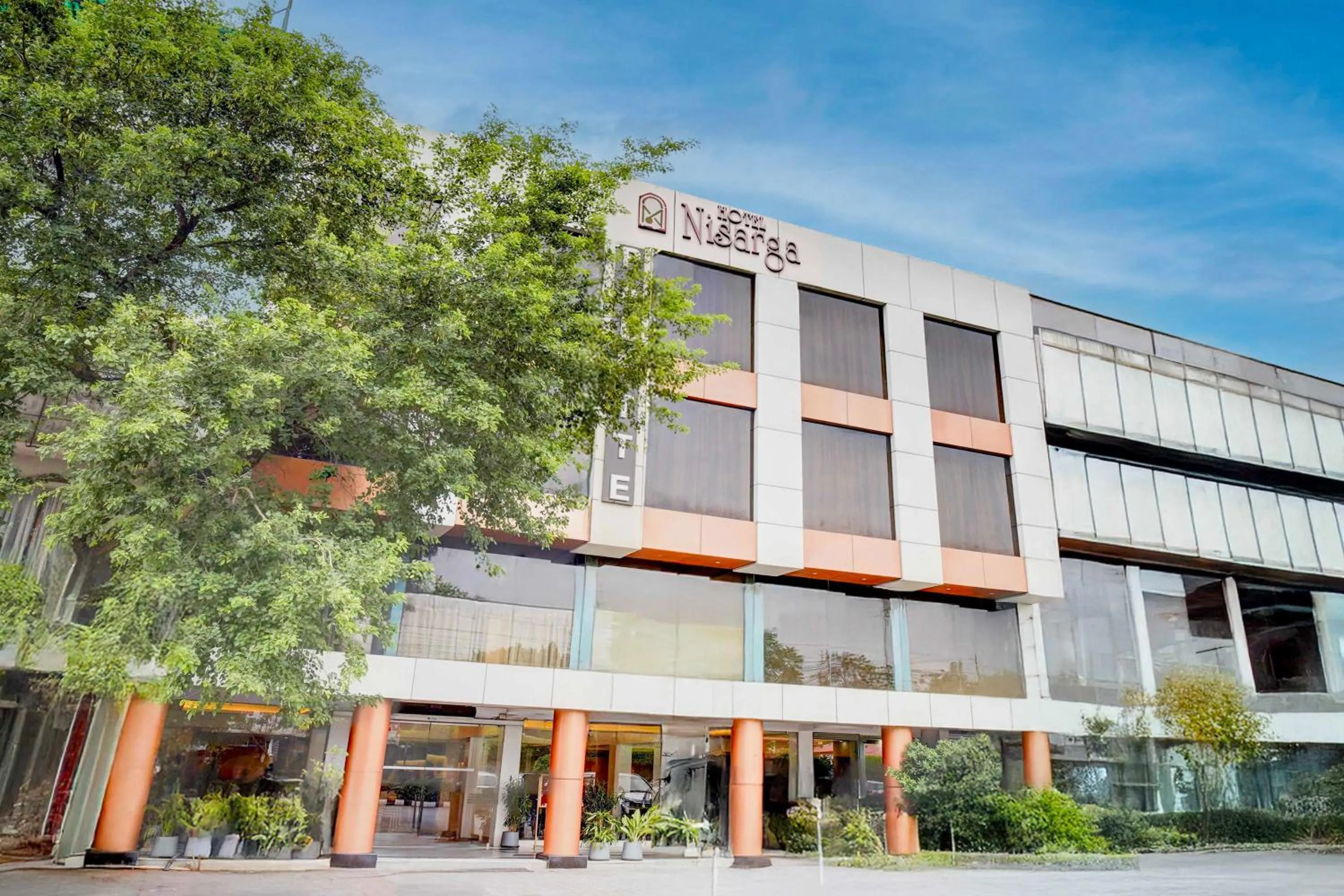 Facade/entrance in Palette Hotel Nisarga by Sunday Bhopal