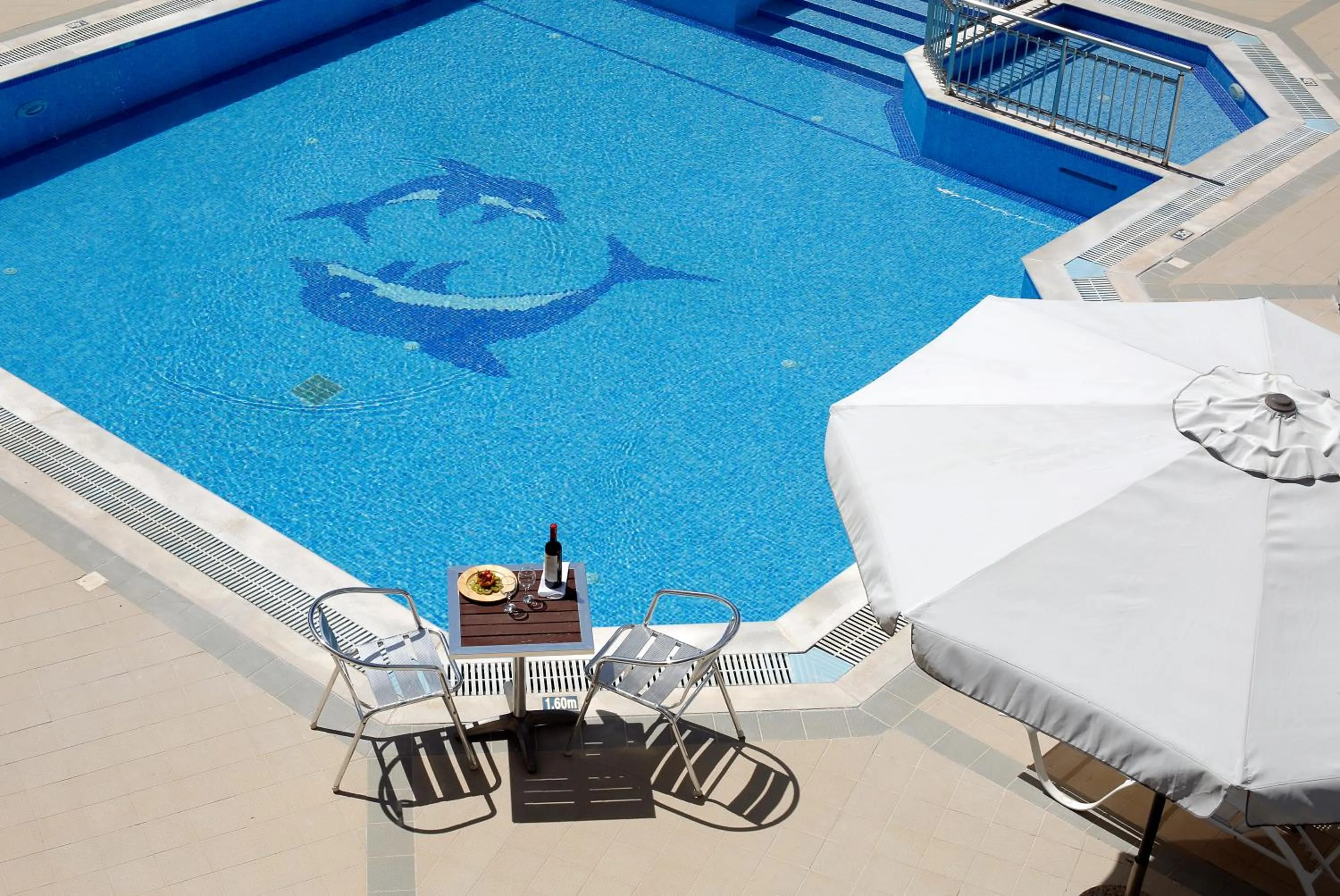 Swimming pool in Stratos Hotel