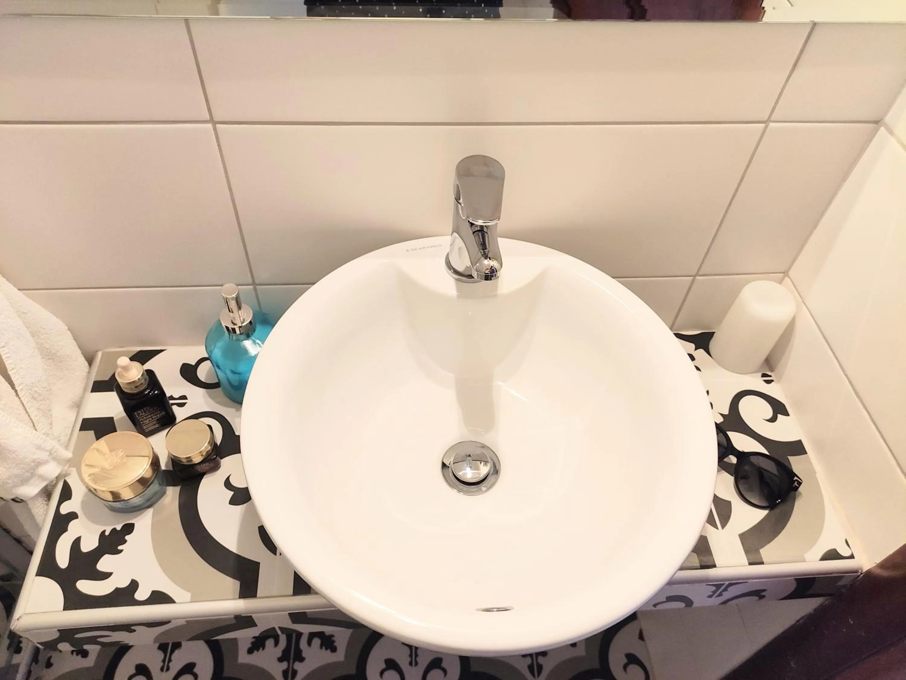 Bathroom in Stratos Hotel