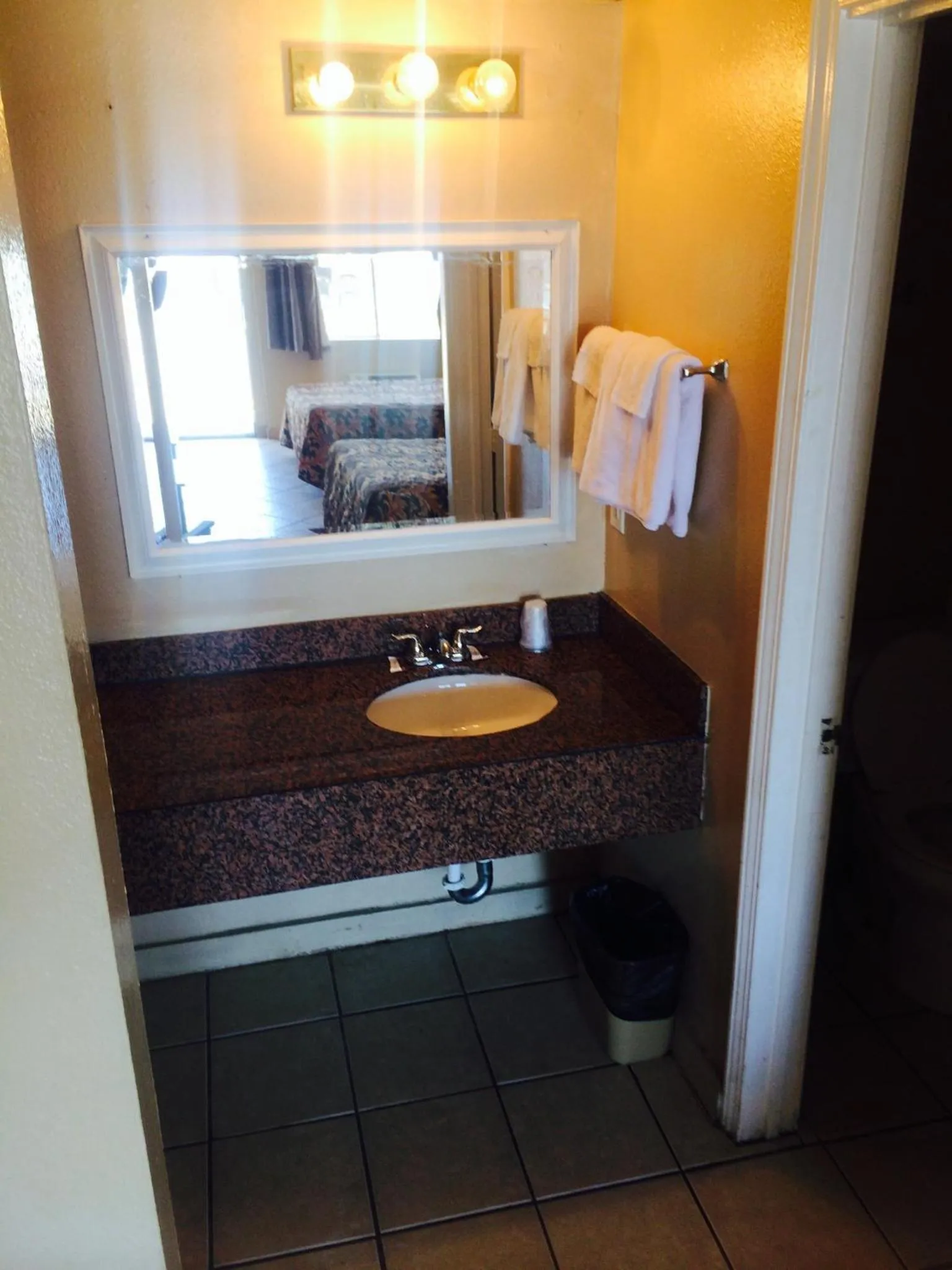 Bathroom in Austin Motor Inn