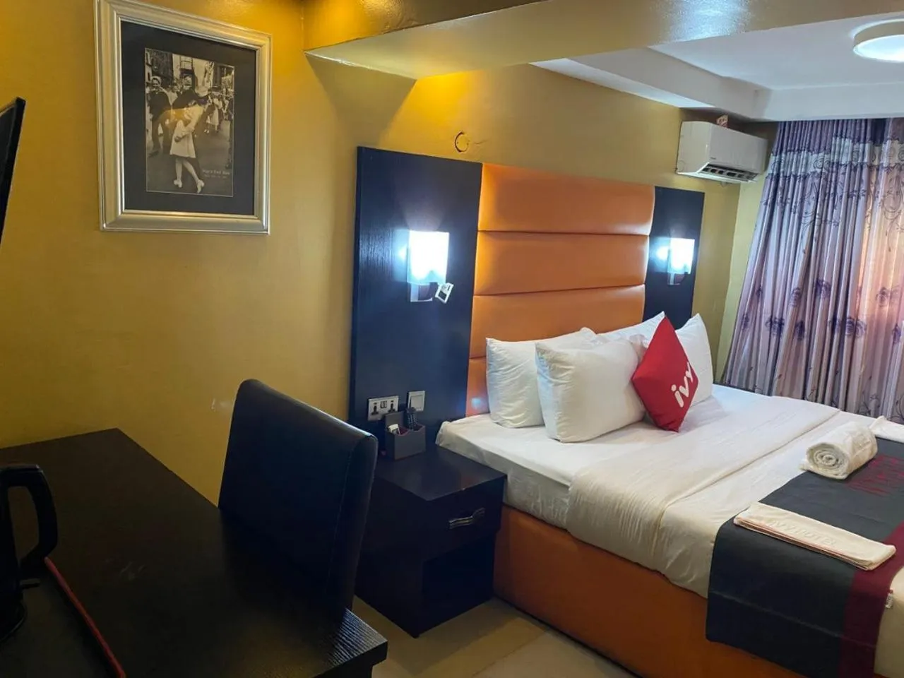 Bedroom, Bed in Aotel Hotels & Suites - Ojota