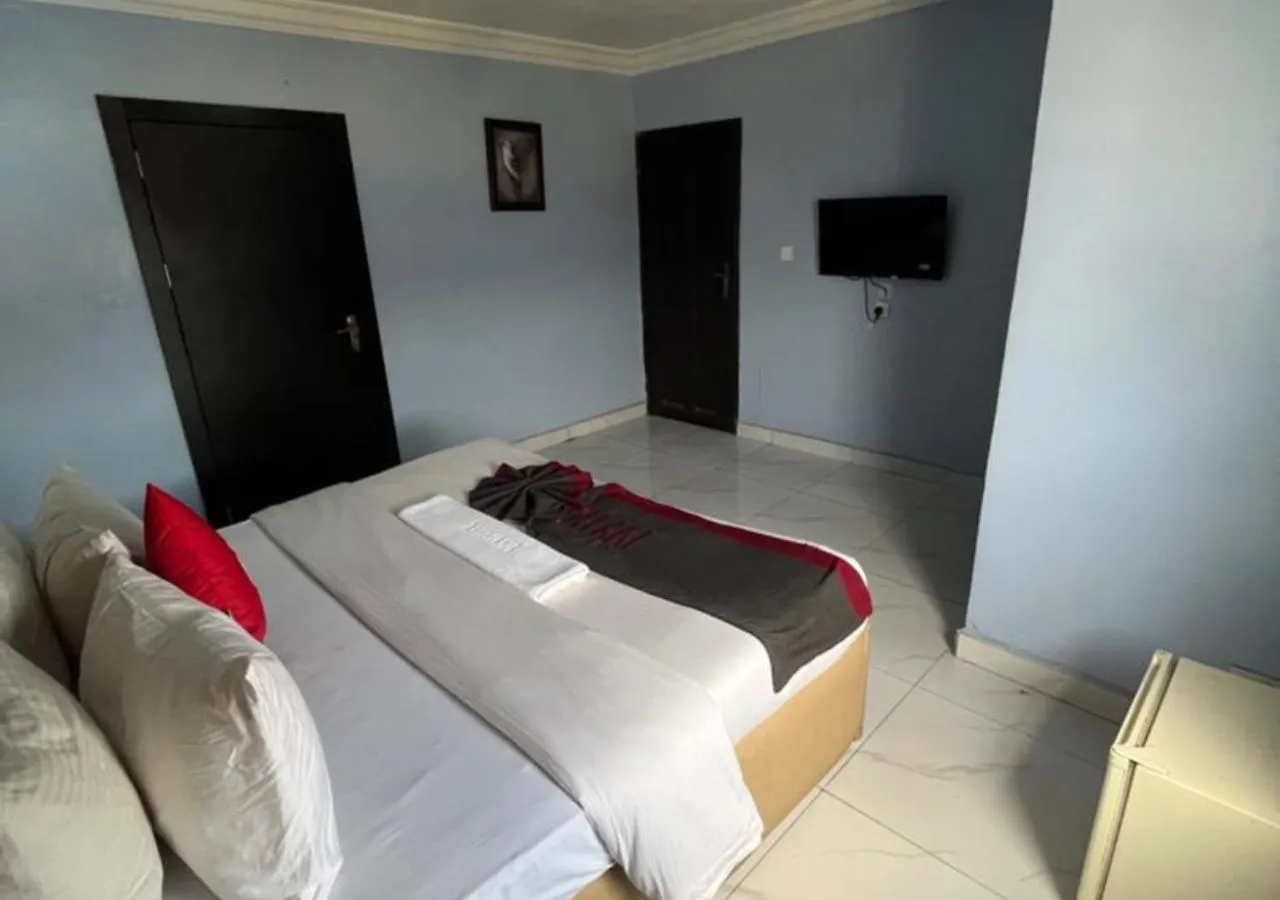 Bed in Aotel Hotels & Suites - Ojota