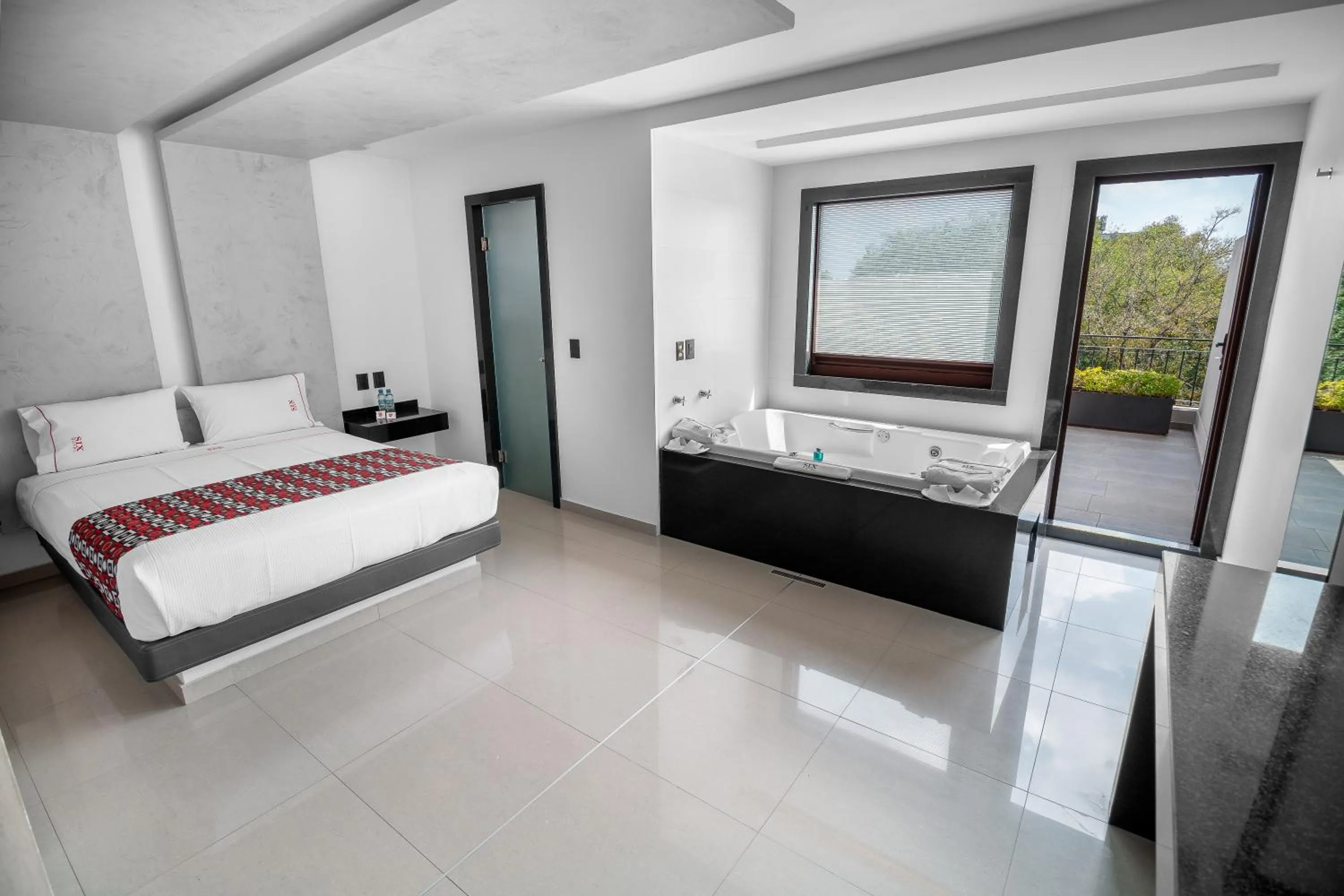 Bed in Six Hotel Guadalajara Expiatorio