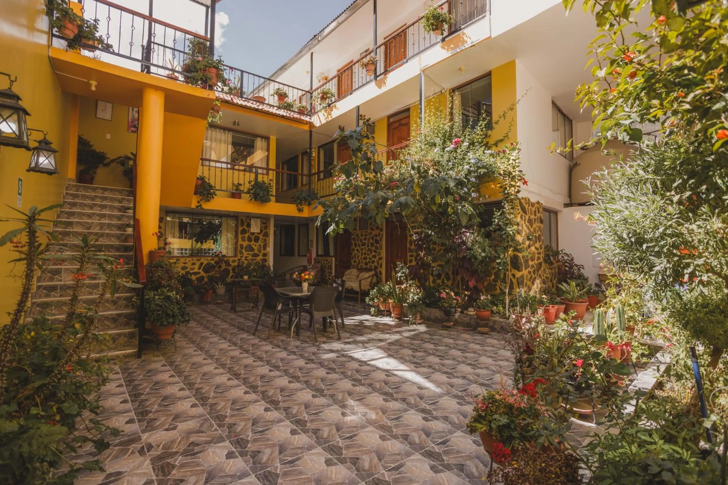 Patio in Intitambo Hotel