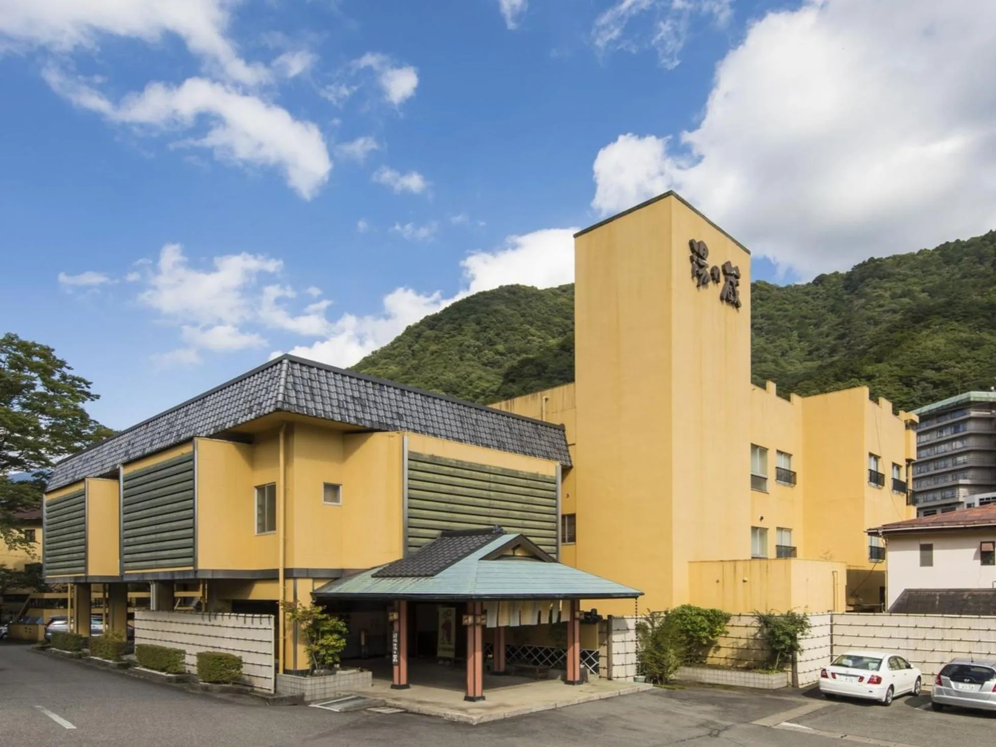 Property building in Hotel Shirakawa Yunokura