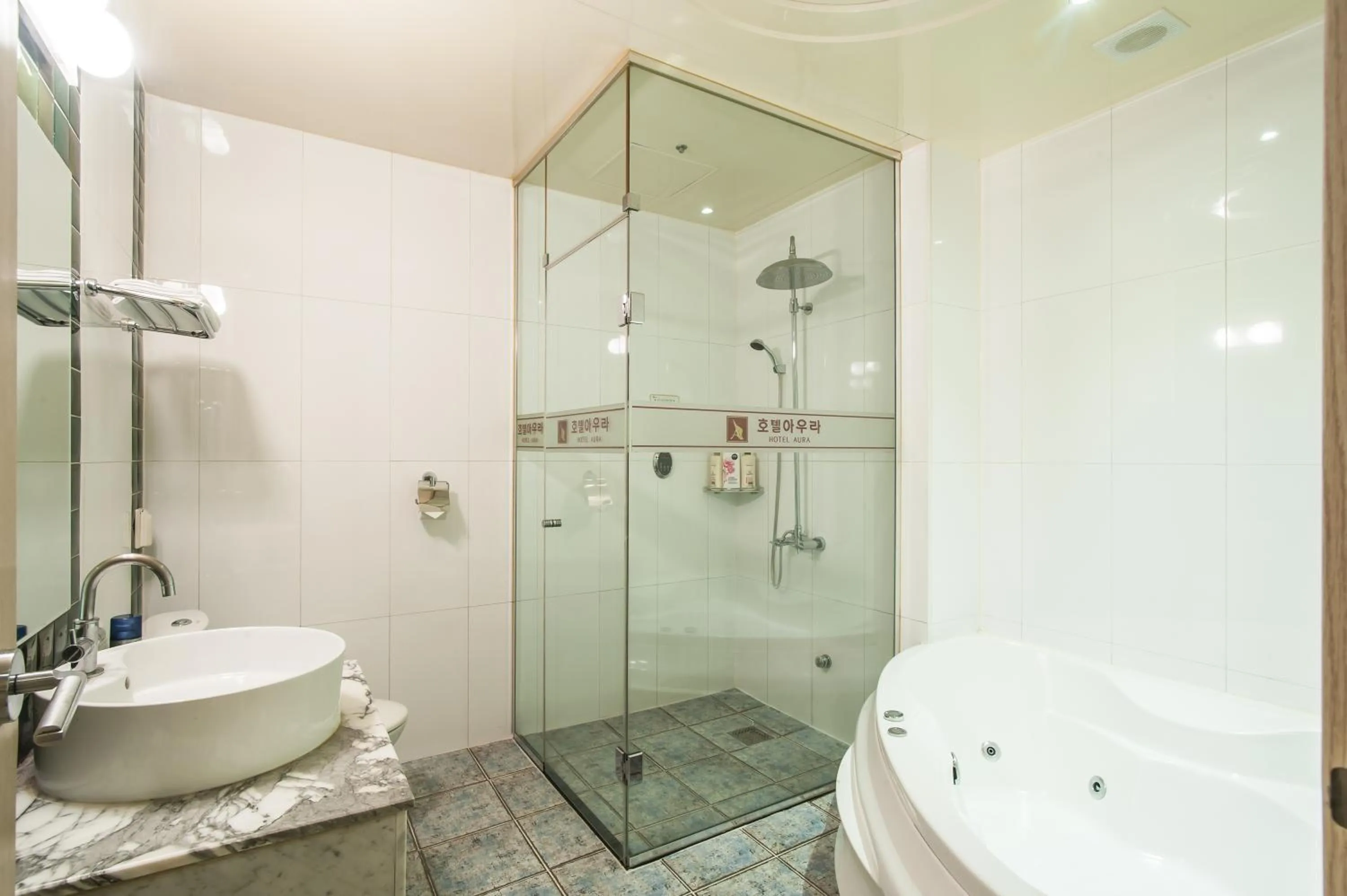 Bathroom in Aura Hotel