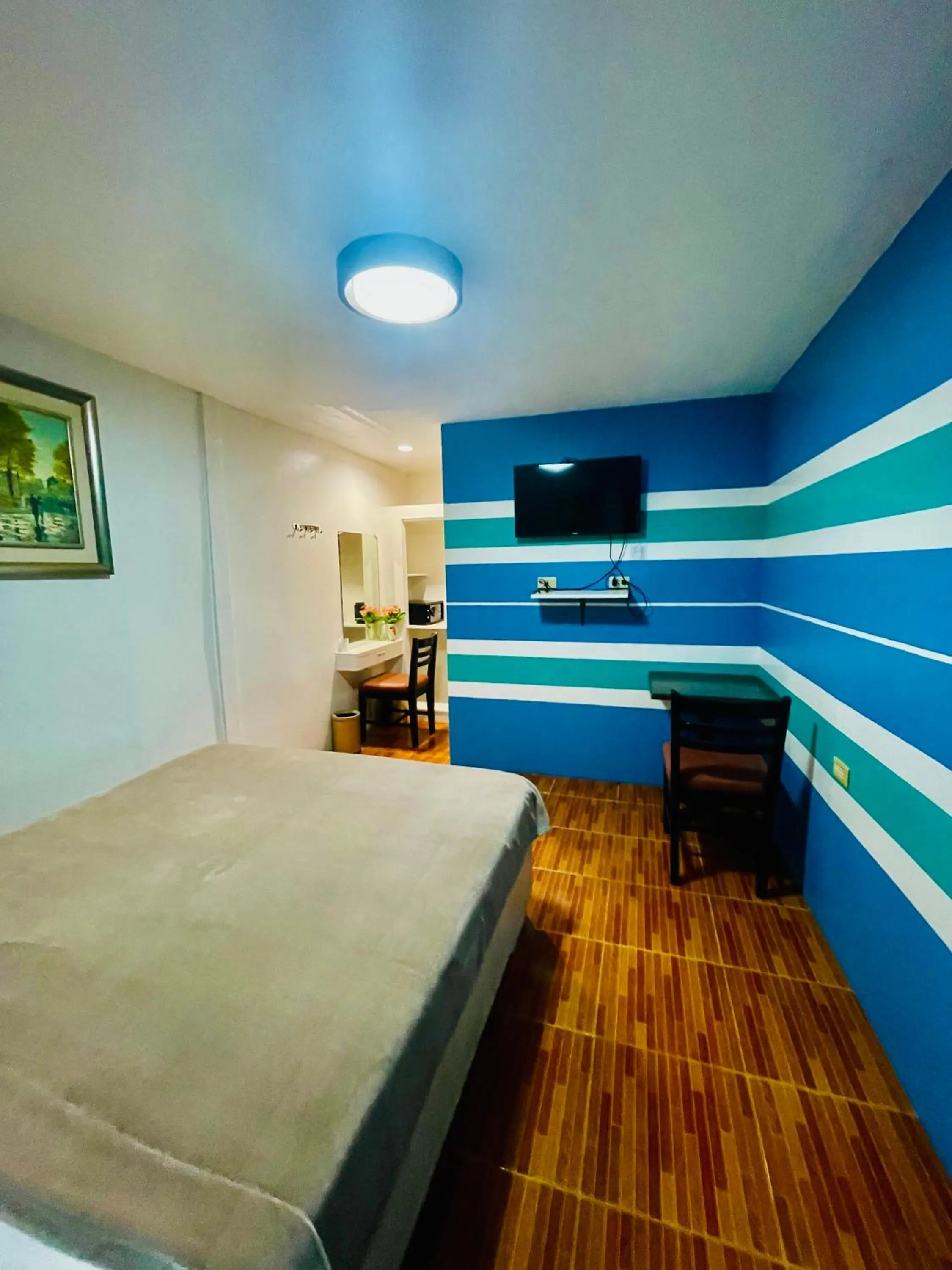 Photo of the whole room, Bed in Coron Underwater Garden Resort