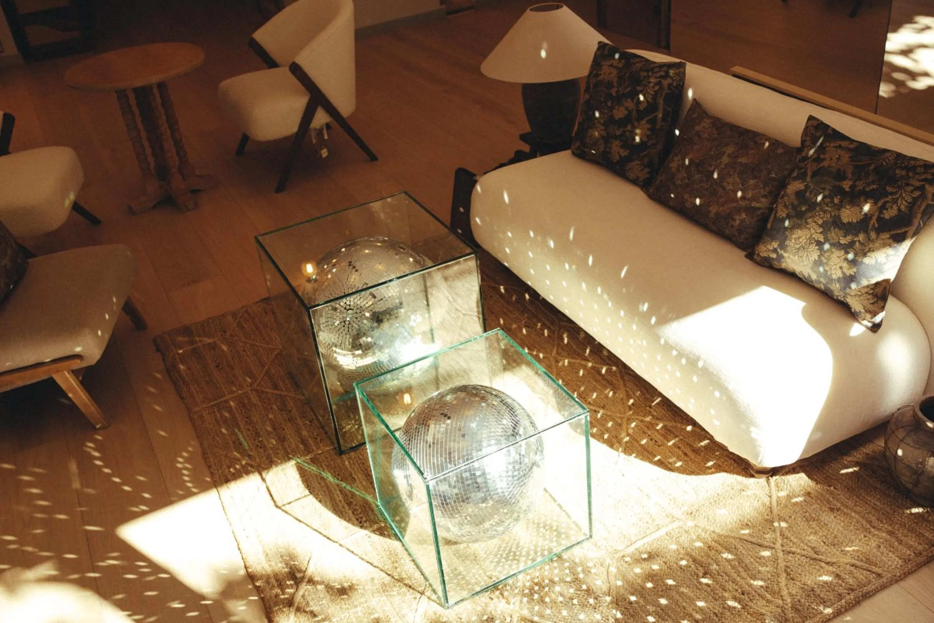 Restaurant/places to eat in Bazaar Inn Hotel