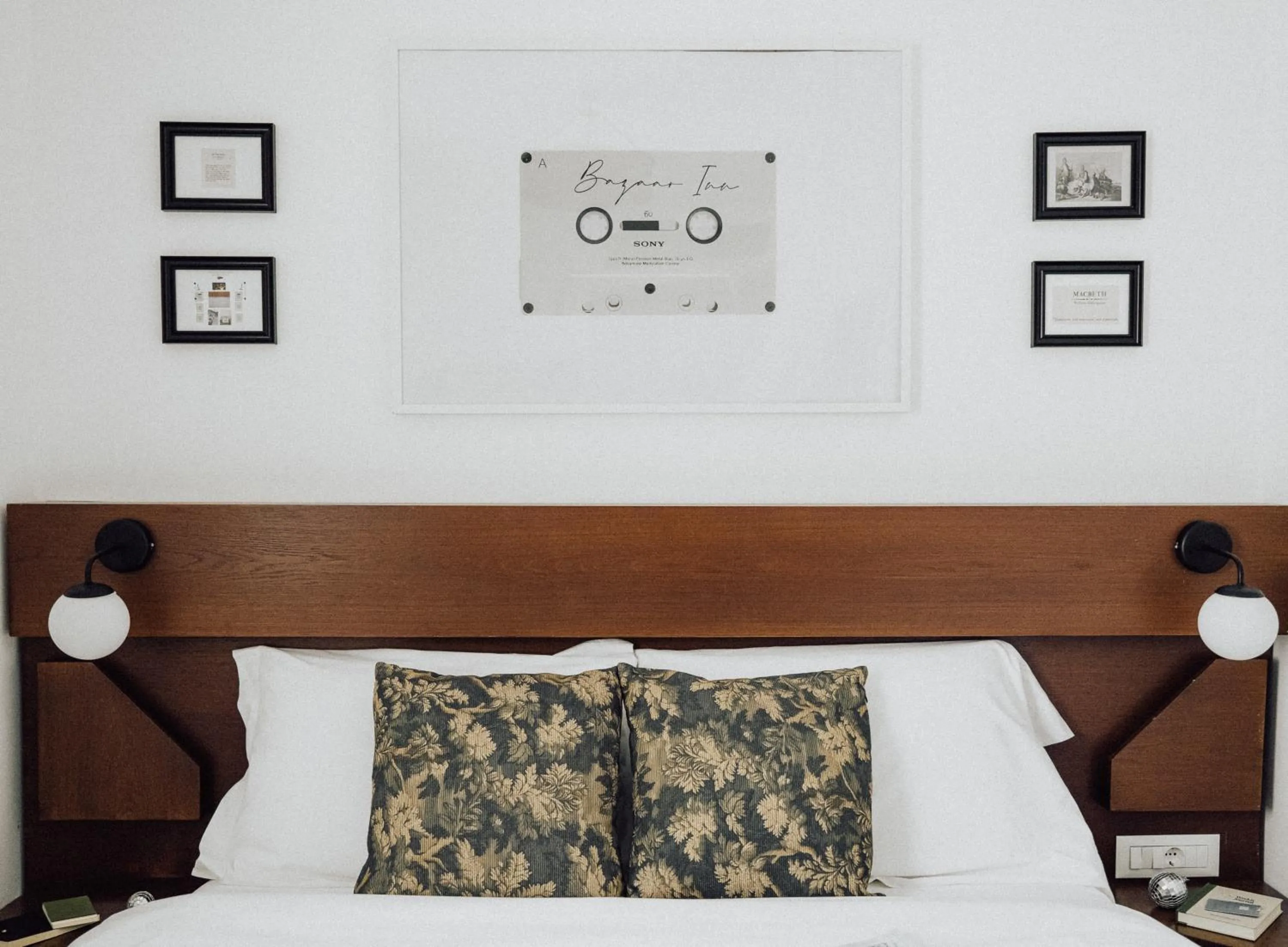 Bed in Bazaar Inn Hotel