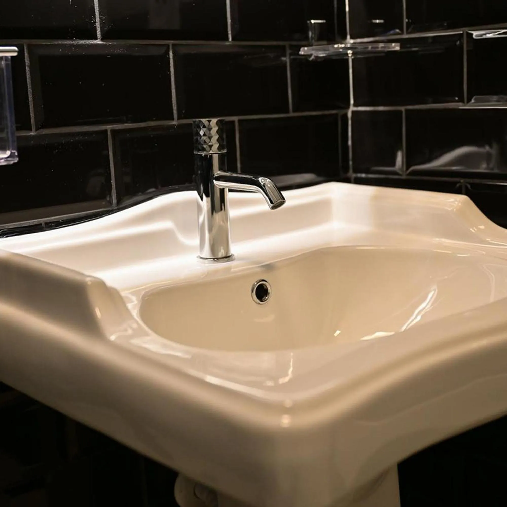 Bathroom in Bazaar Inn Hotel