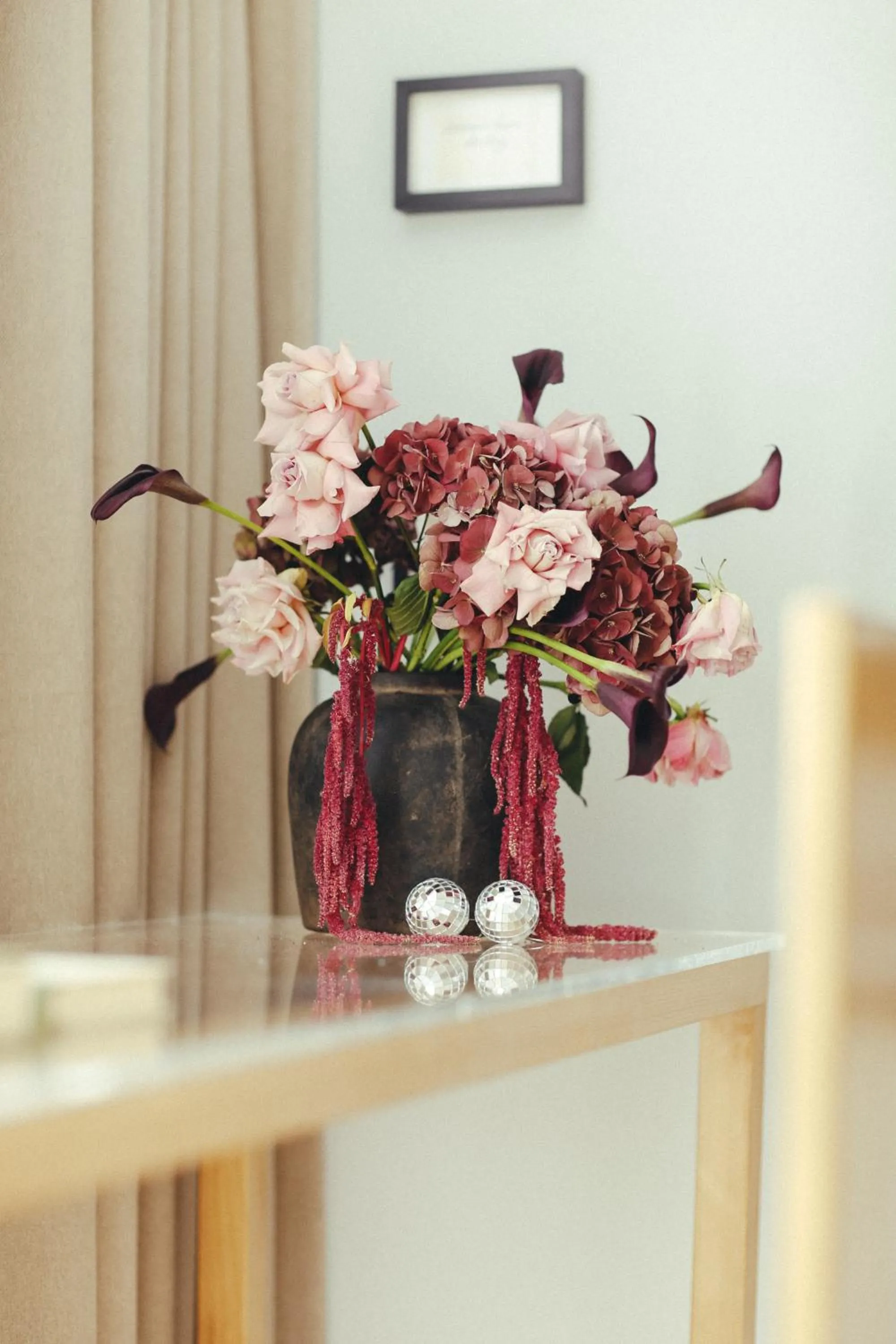 Decorative detail in Bazaar Inn Hotel