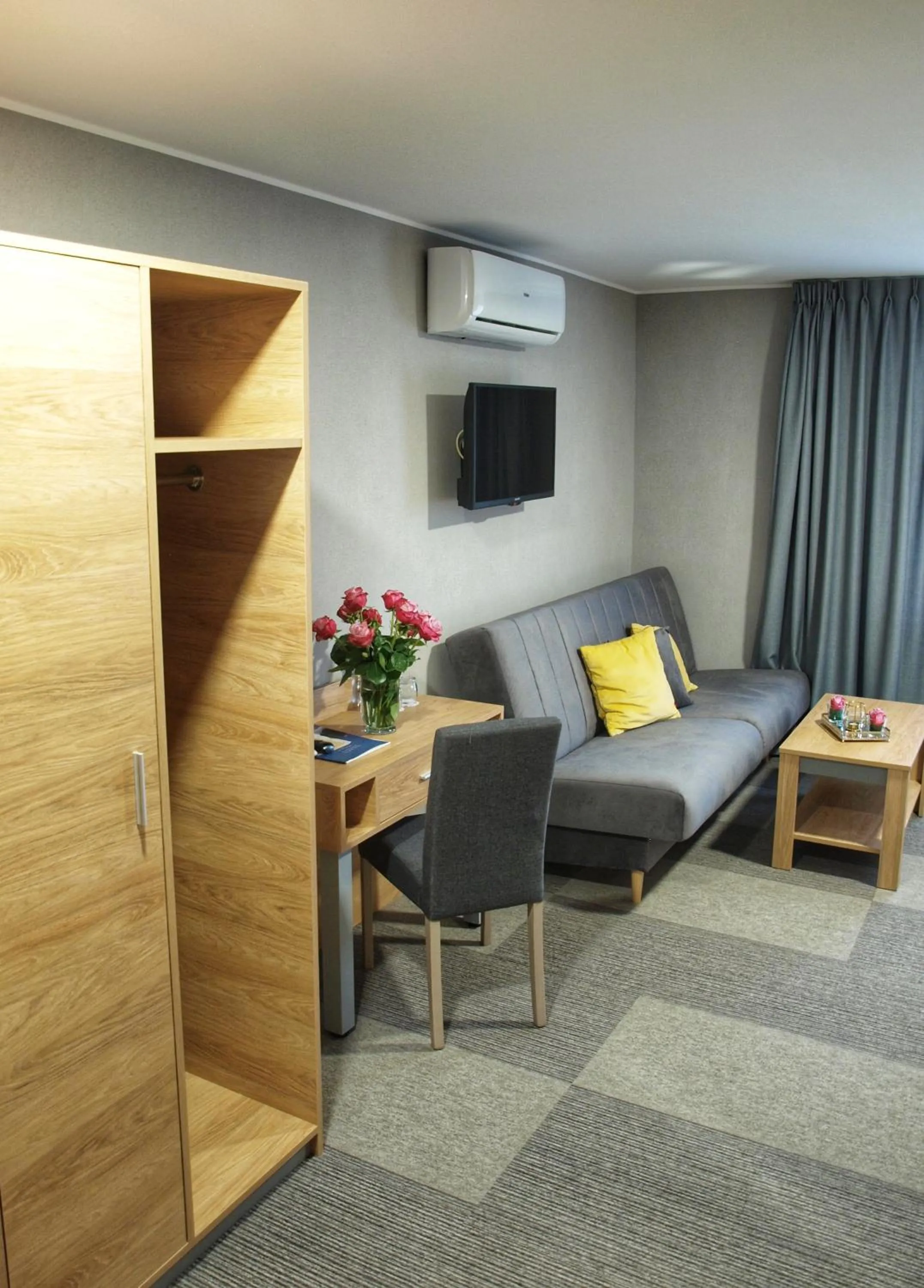 Photo of the whole room in Hotel Rudnik