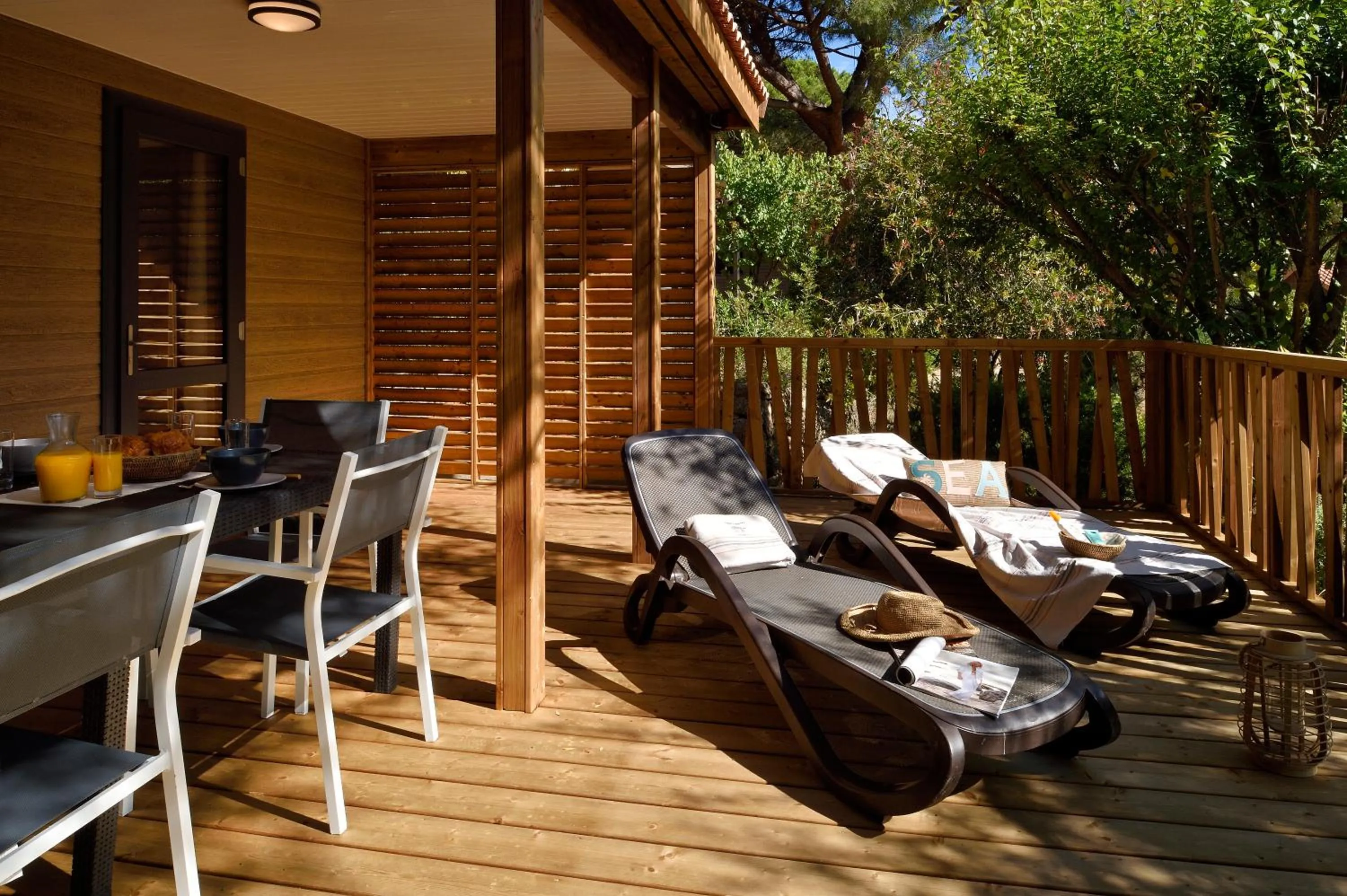 Patio in Résidence & Hotel U Livanti ECOLABEL