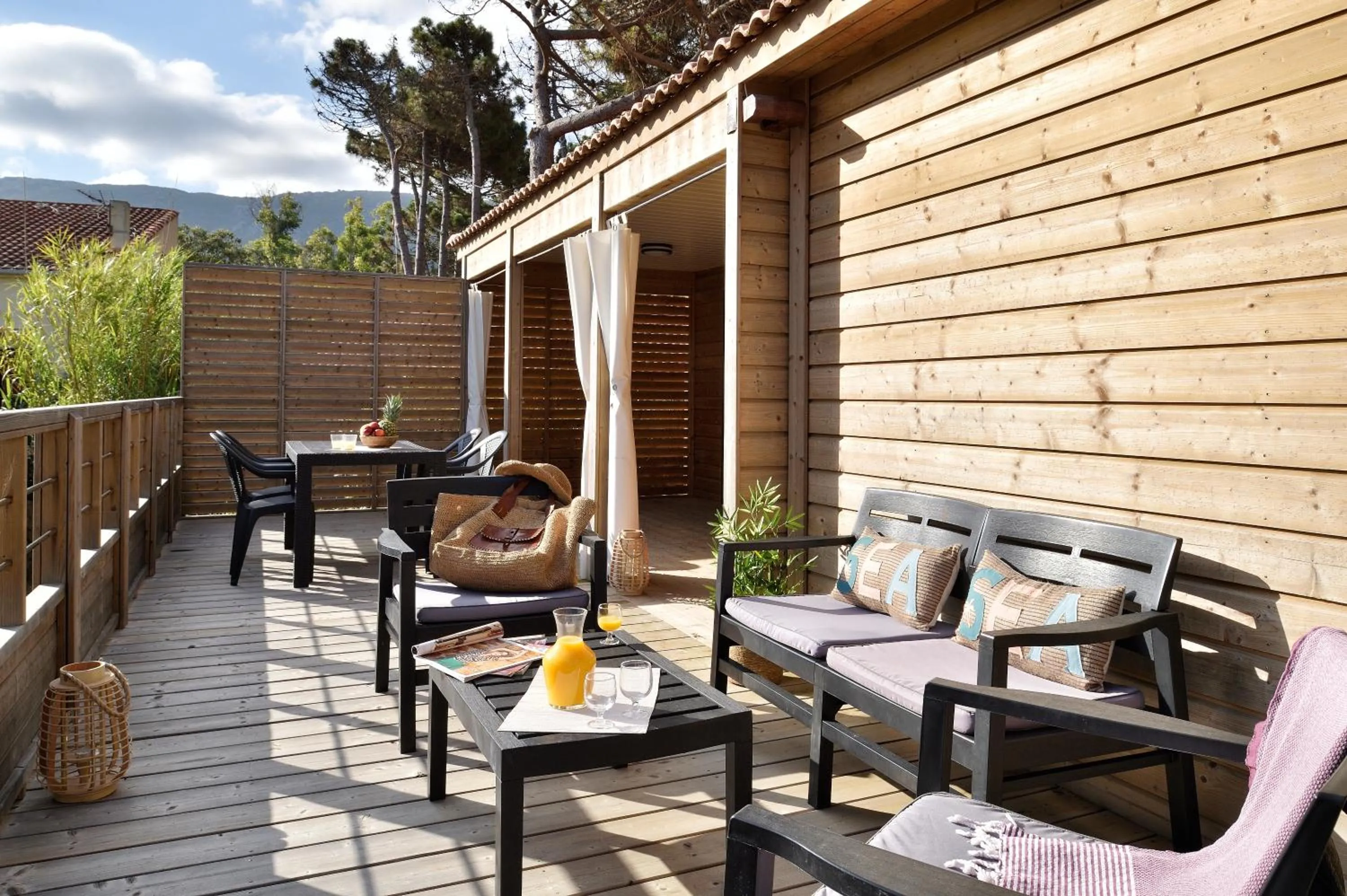 Patio in Résidence & Hotel U Livanti ECOLABEL