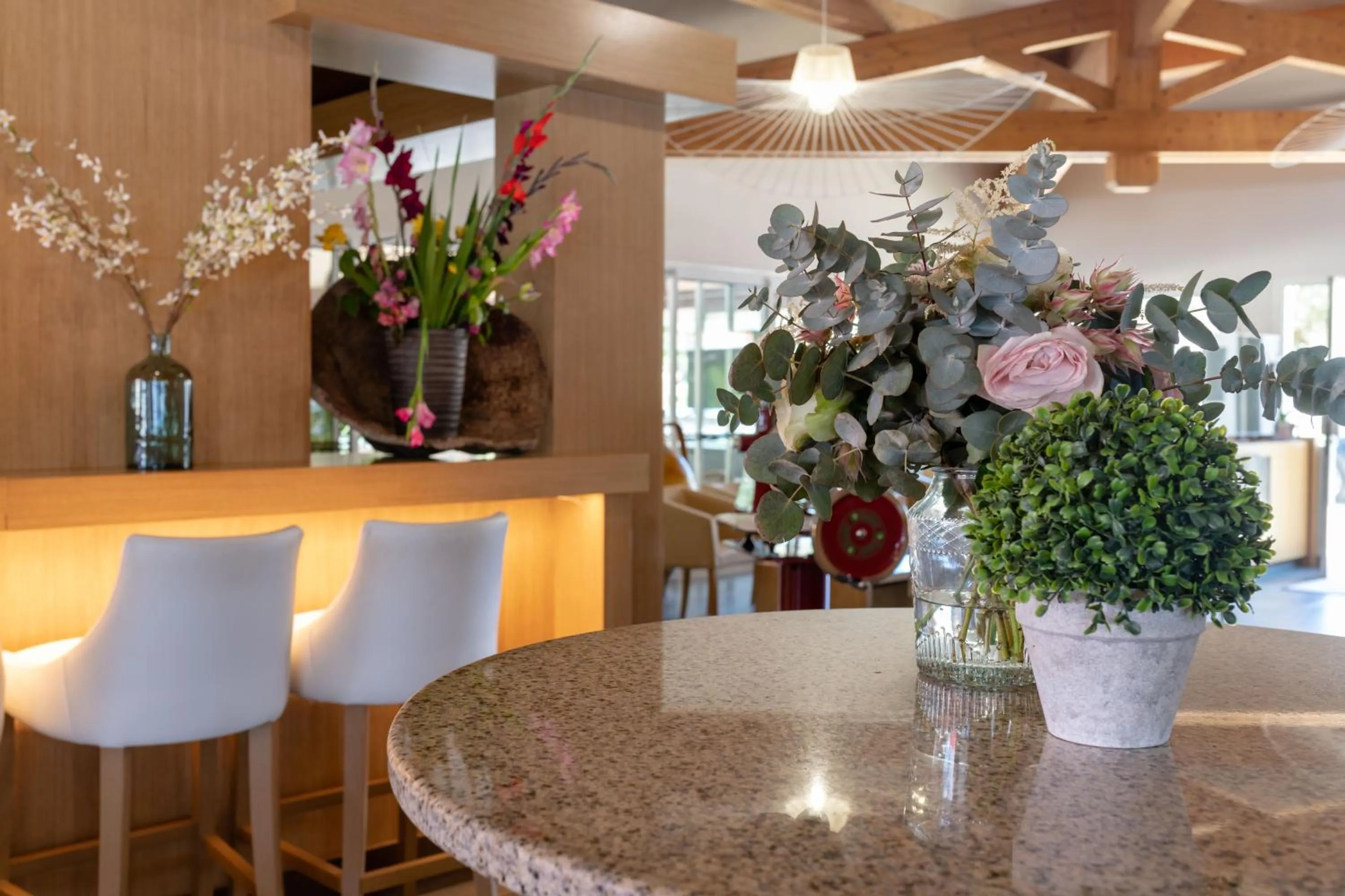 Restaurant/places to eat in Résidence & Hotel U Livanti ECOLABEL