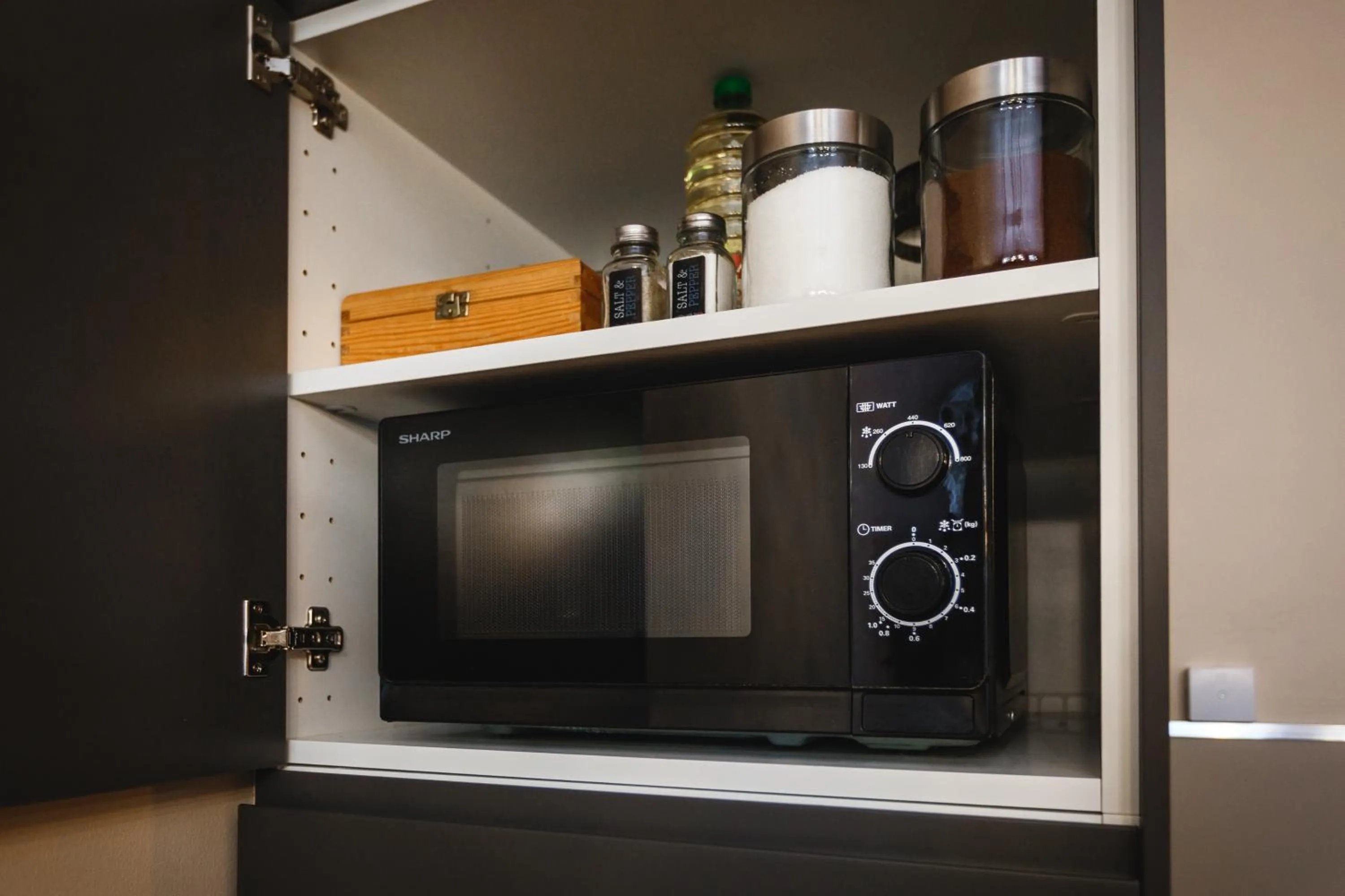 microwave in Bearsleys Downtown Apartments