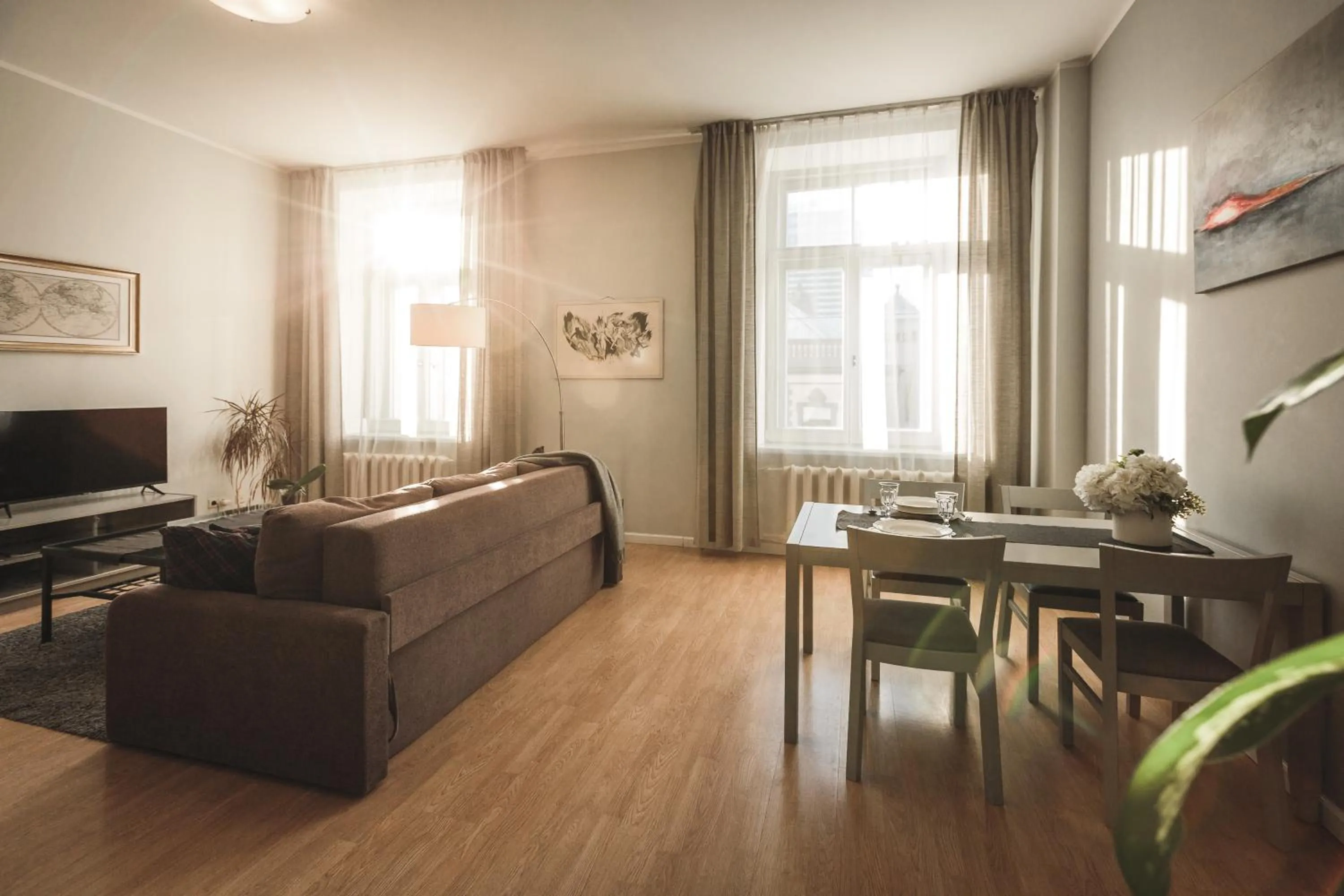 Photo of the whole room in Bearsleys Downtown Apartments