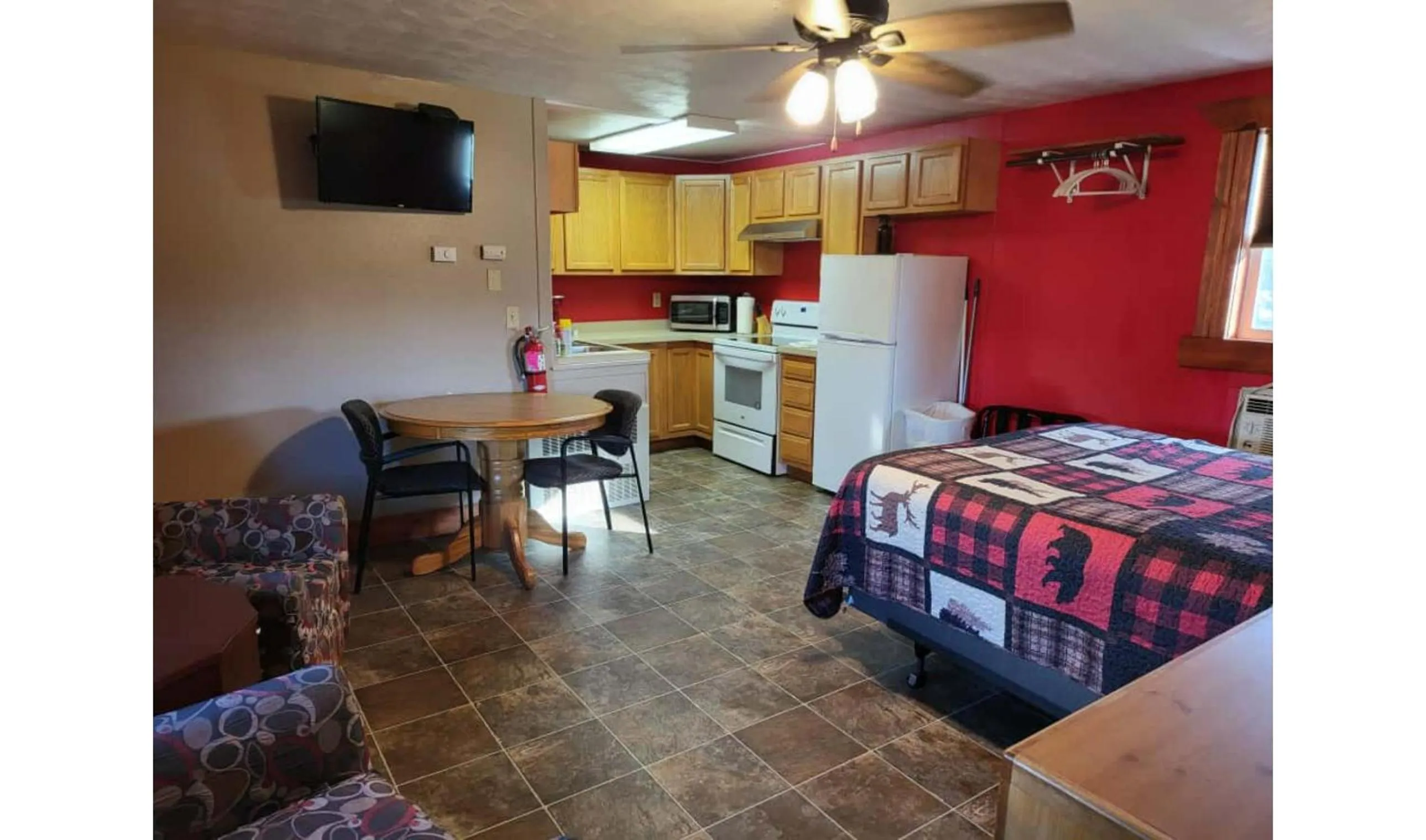 Bedroom in KJ's Inn and Suites By OYO Gettysburg US Hwy 212