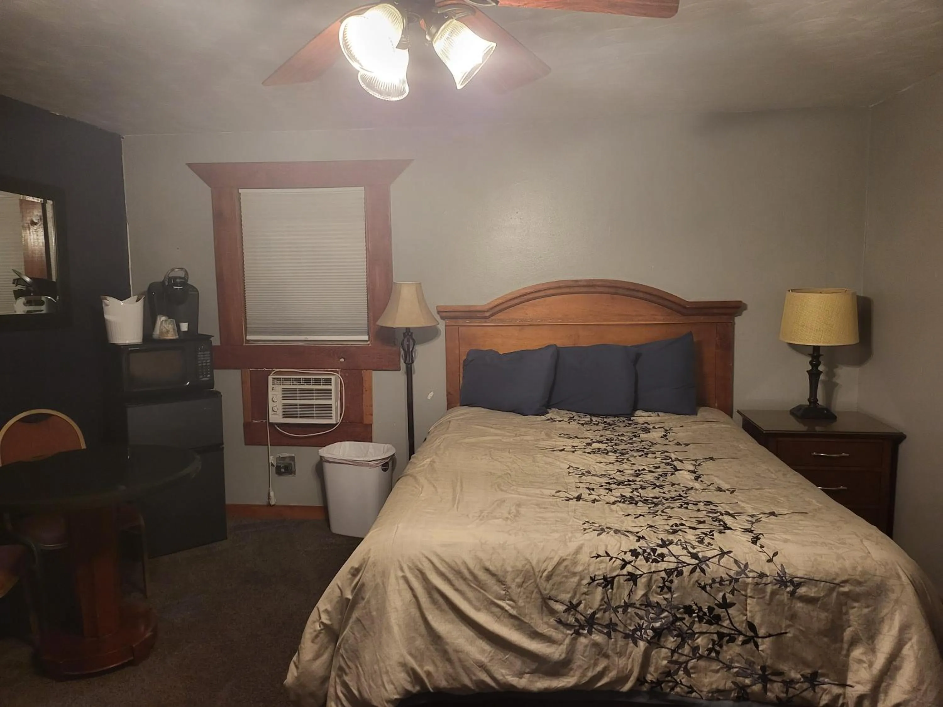 Bedroom, Bed in KJ's Inn and Suites By OYO Gettysburg US Hwy 212