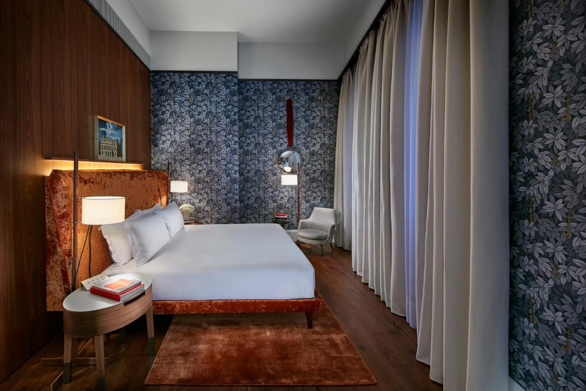 Bedroom, Bed in Mandarin Oriental, Milan