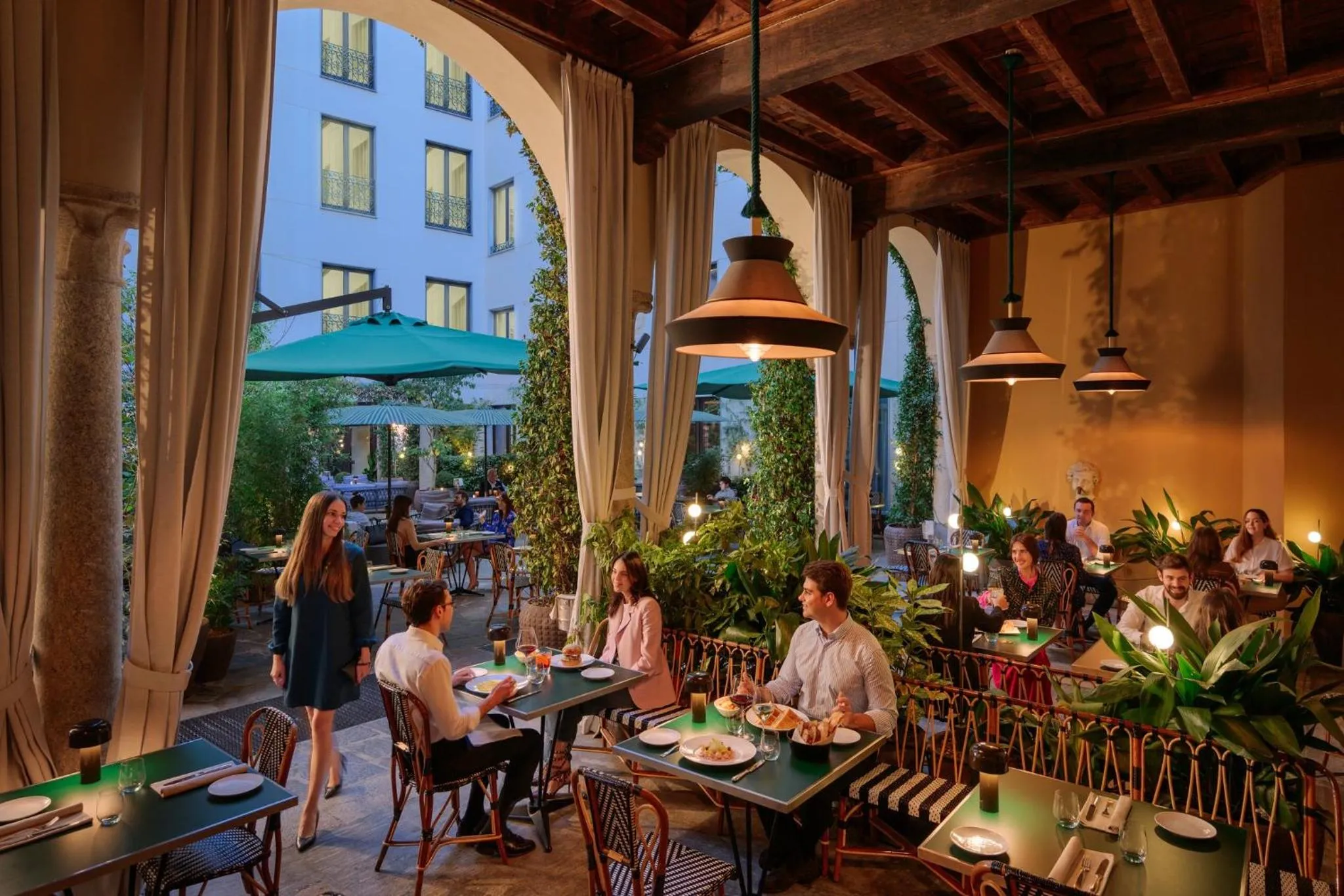 Garden in Mandarin Oriental, Milan
