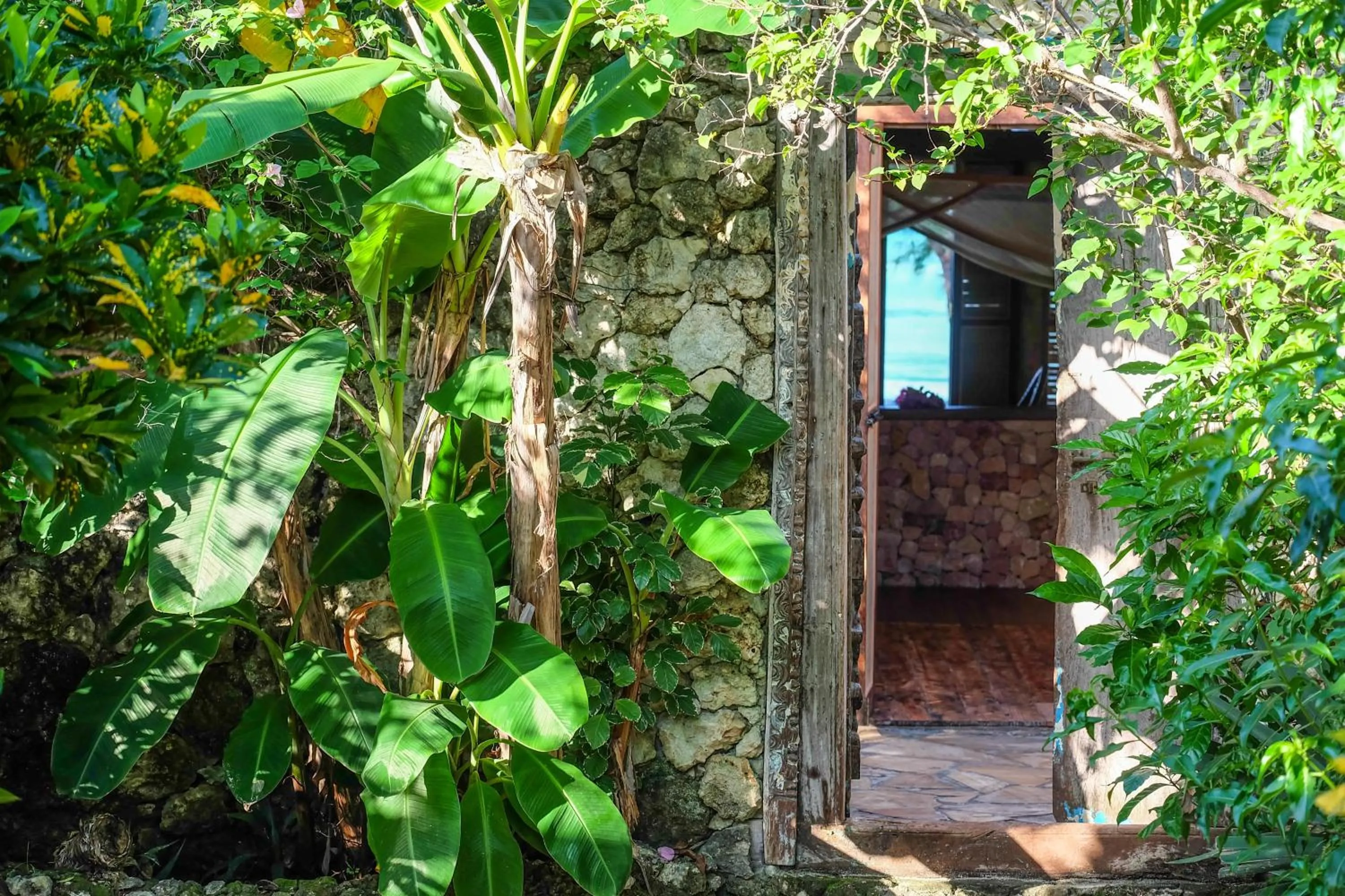 Facade/entrance in Seasons Lodge Zanzibar