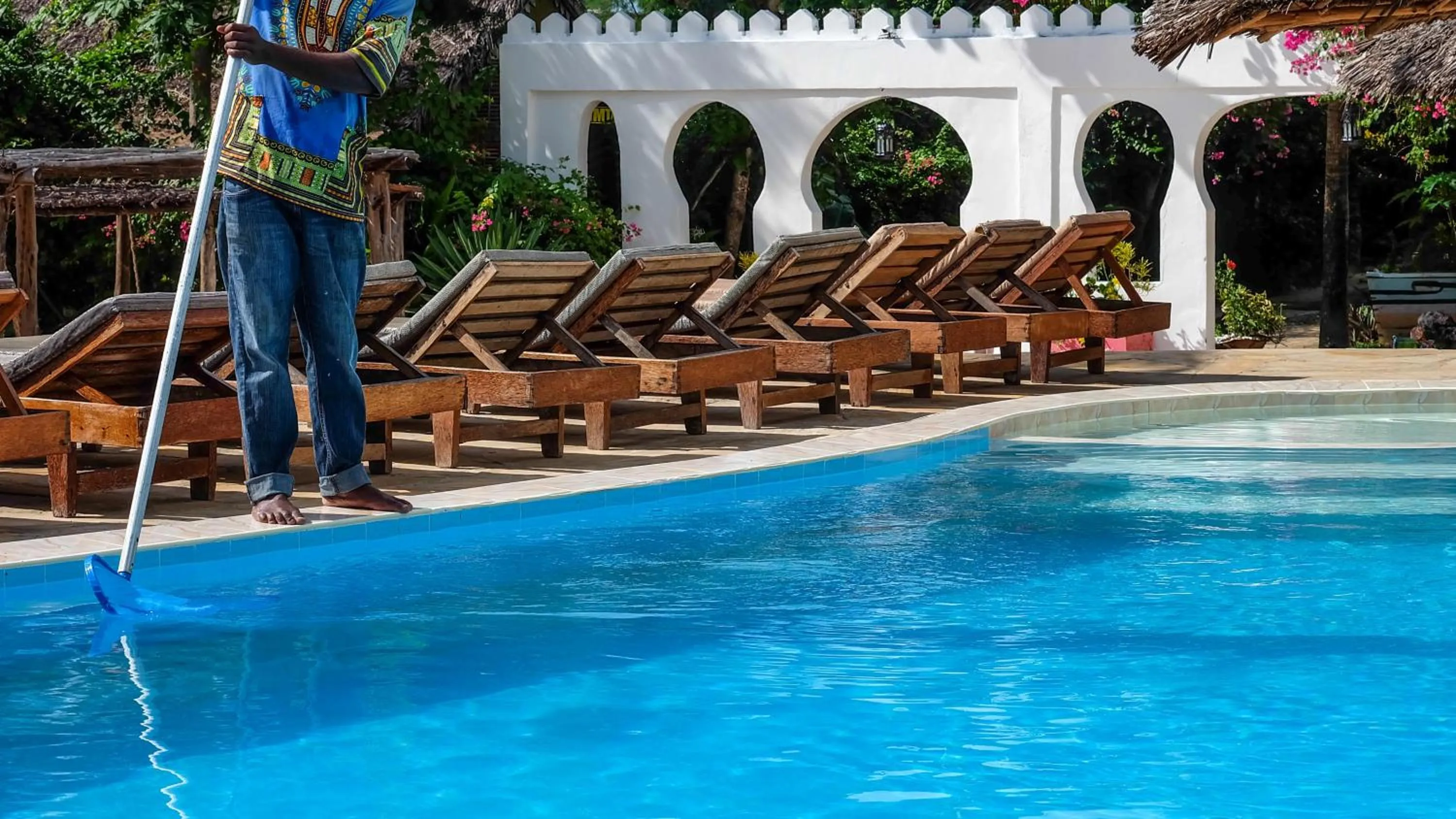 People in Seasons Lodge Zanzibar