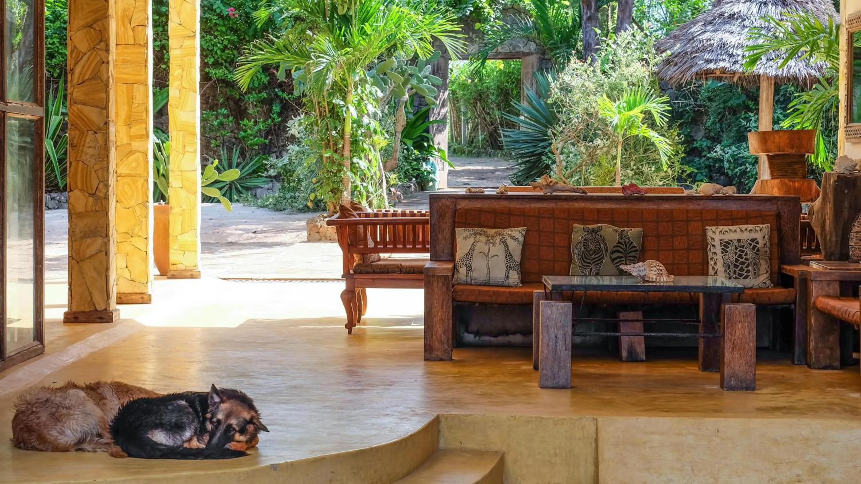 Lobby or reception in Seasons Lodge Zanzibar
