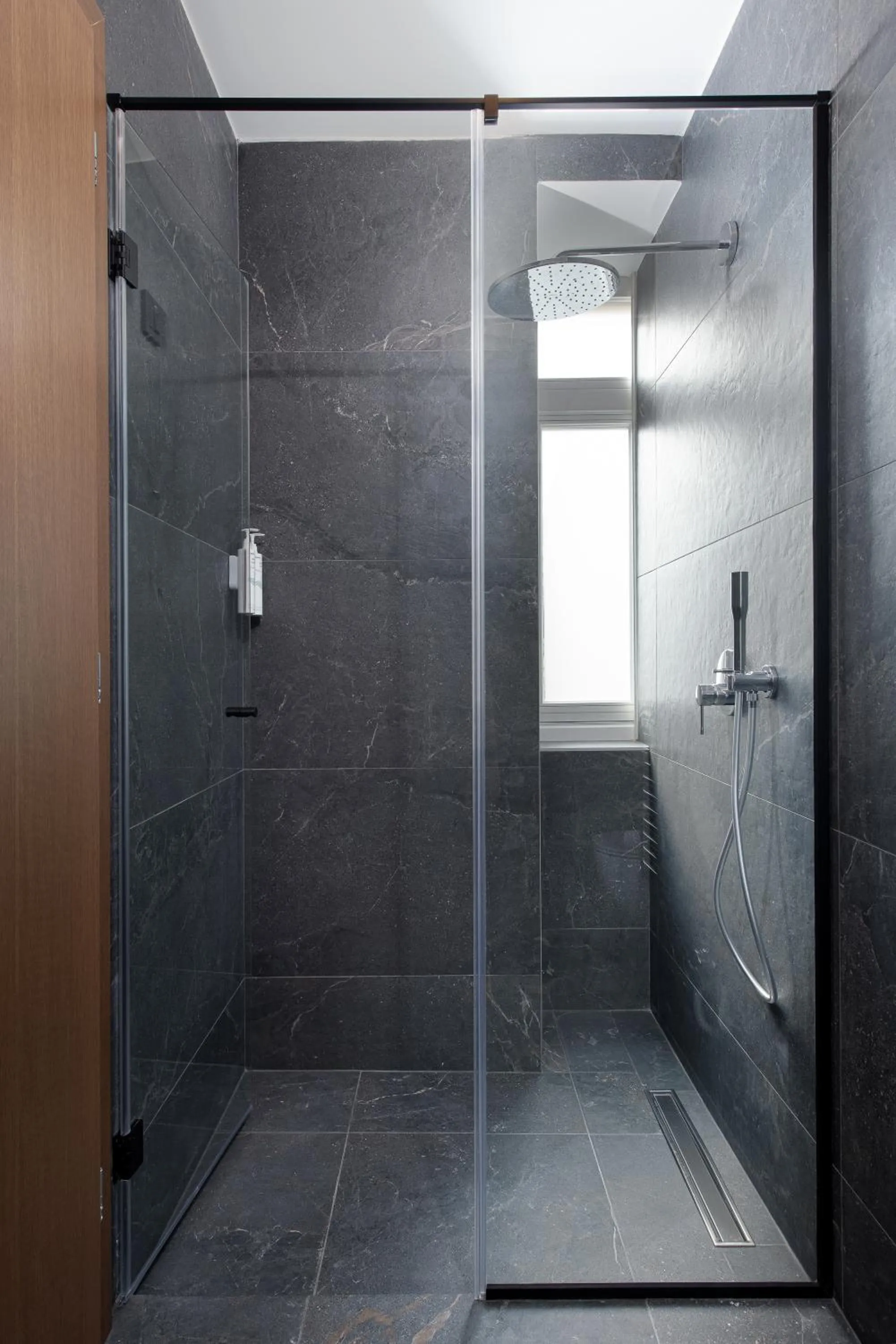 Shower in The K Nest Hotel Nafplio