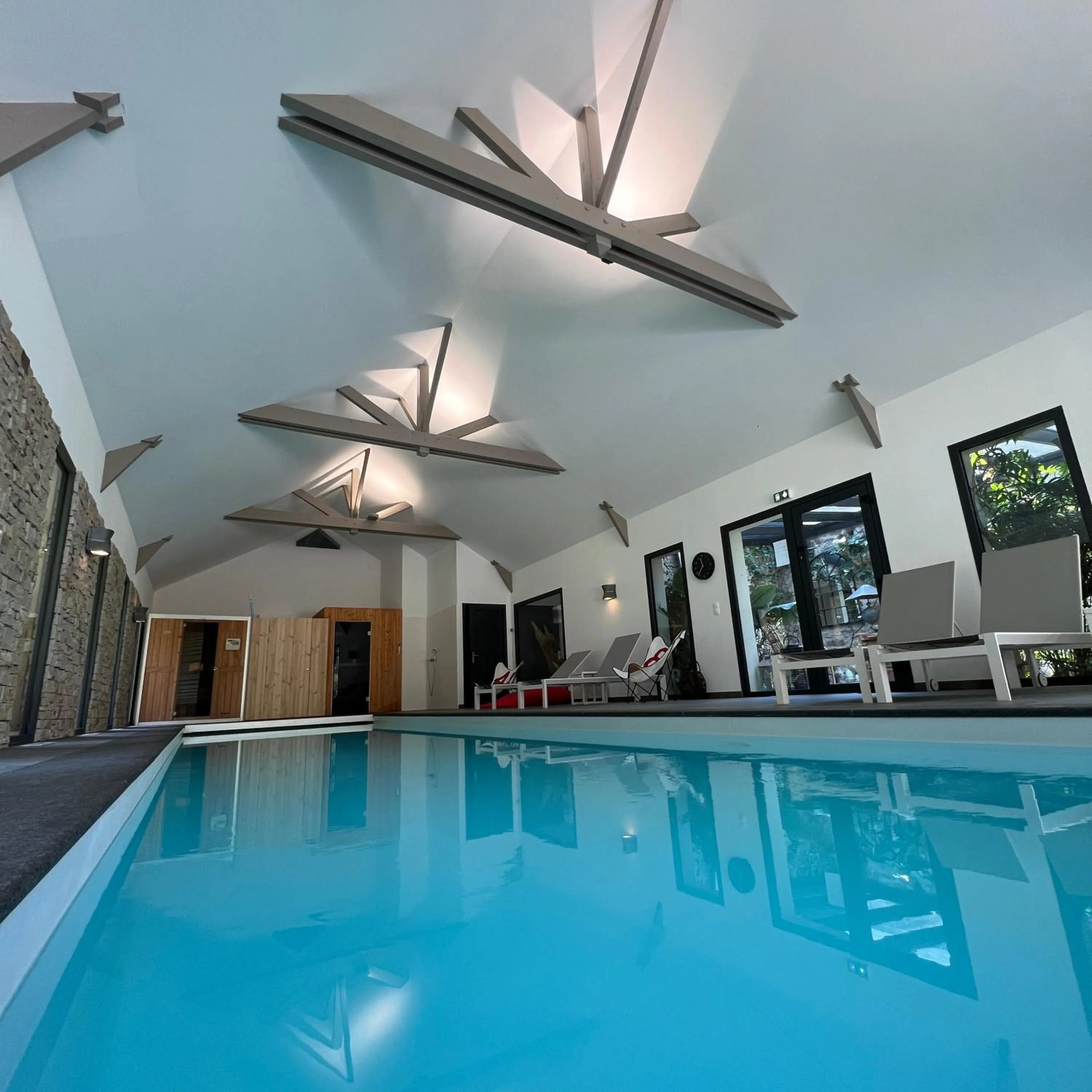 Swimming pool in Manoir des Eperviers