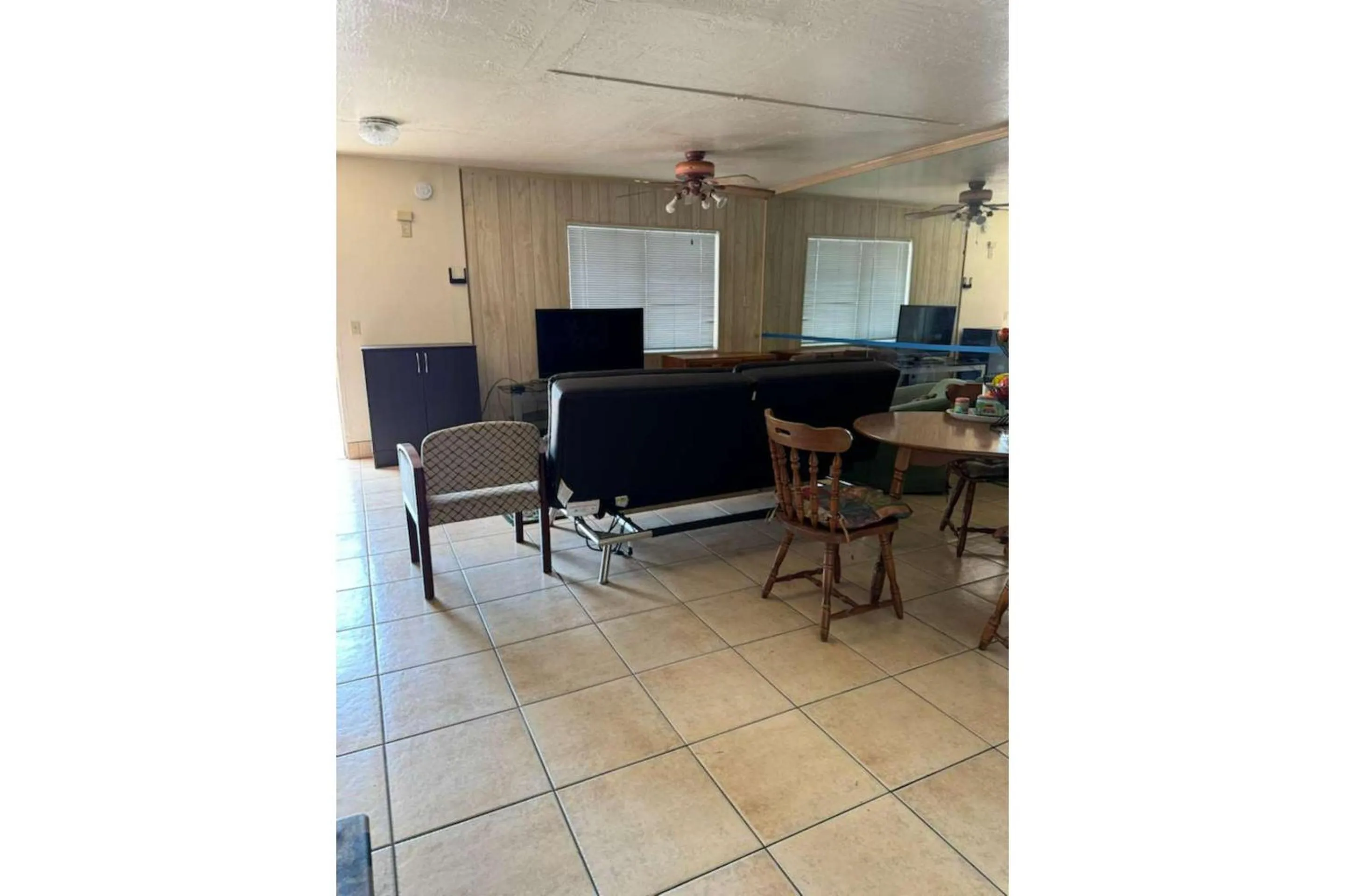 Kitchen or kitchenette in Del Rio Hotel O near Mesa Downtown