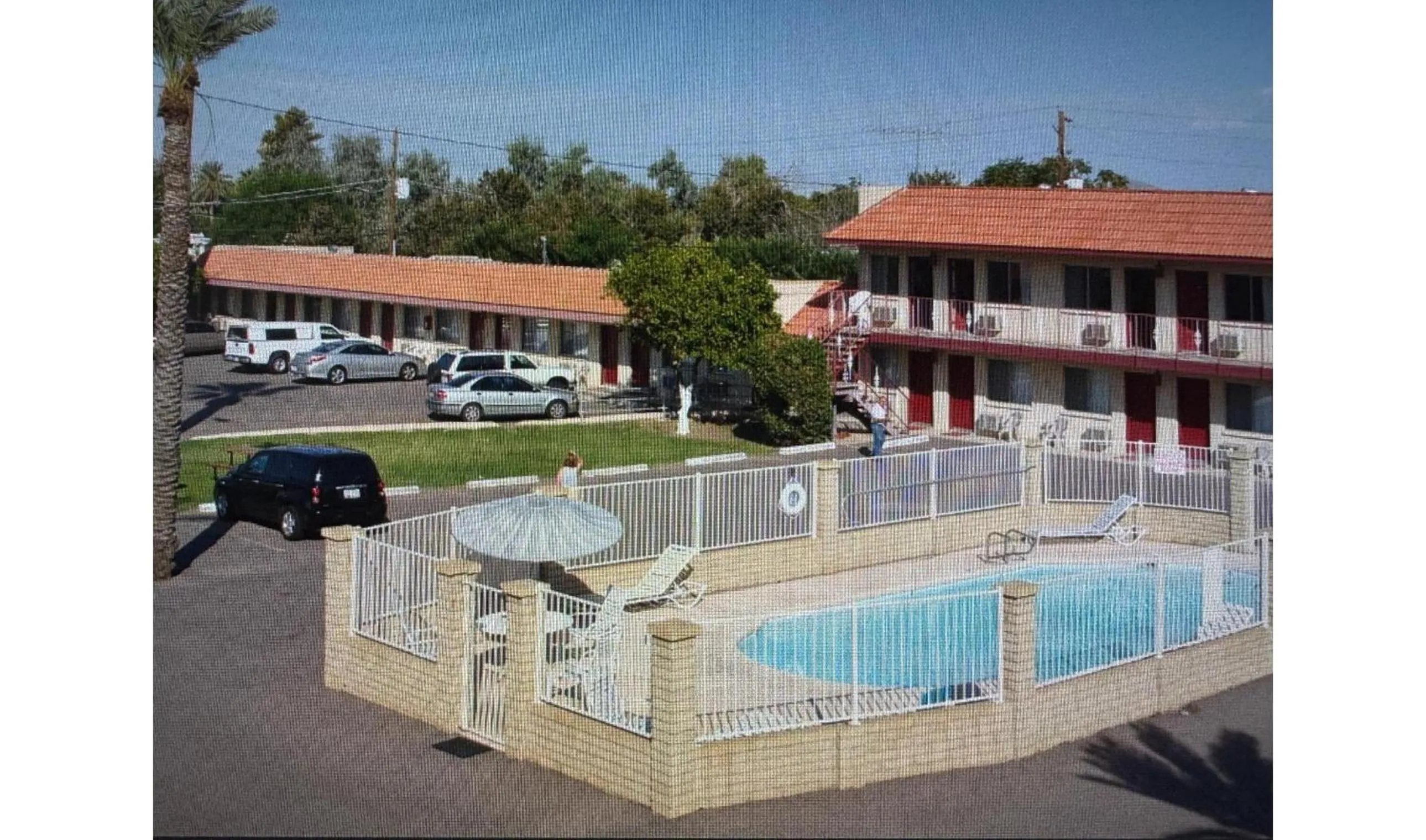 Swimming pool in Del Rio Hotel O near Mesa Downtown