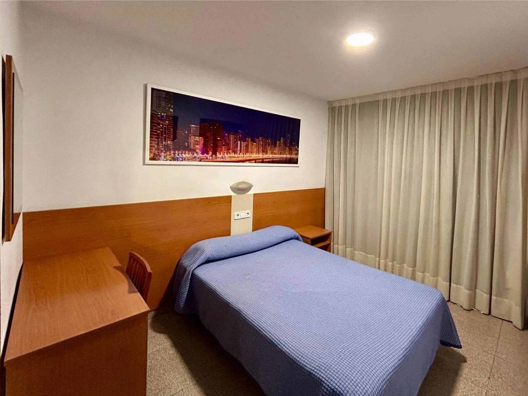 Bed in Pensión La Orozca Benidorm