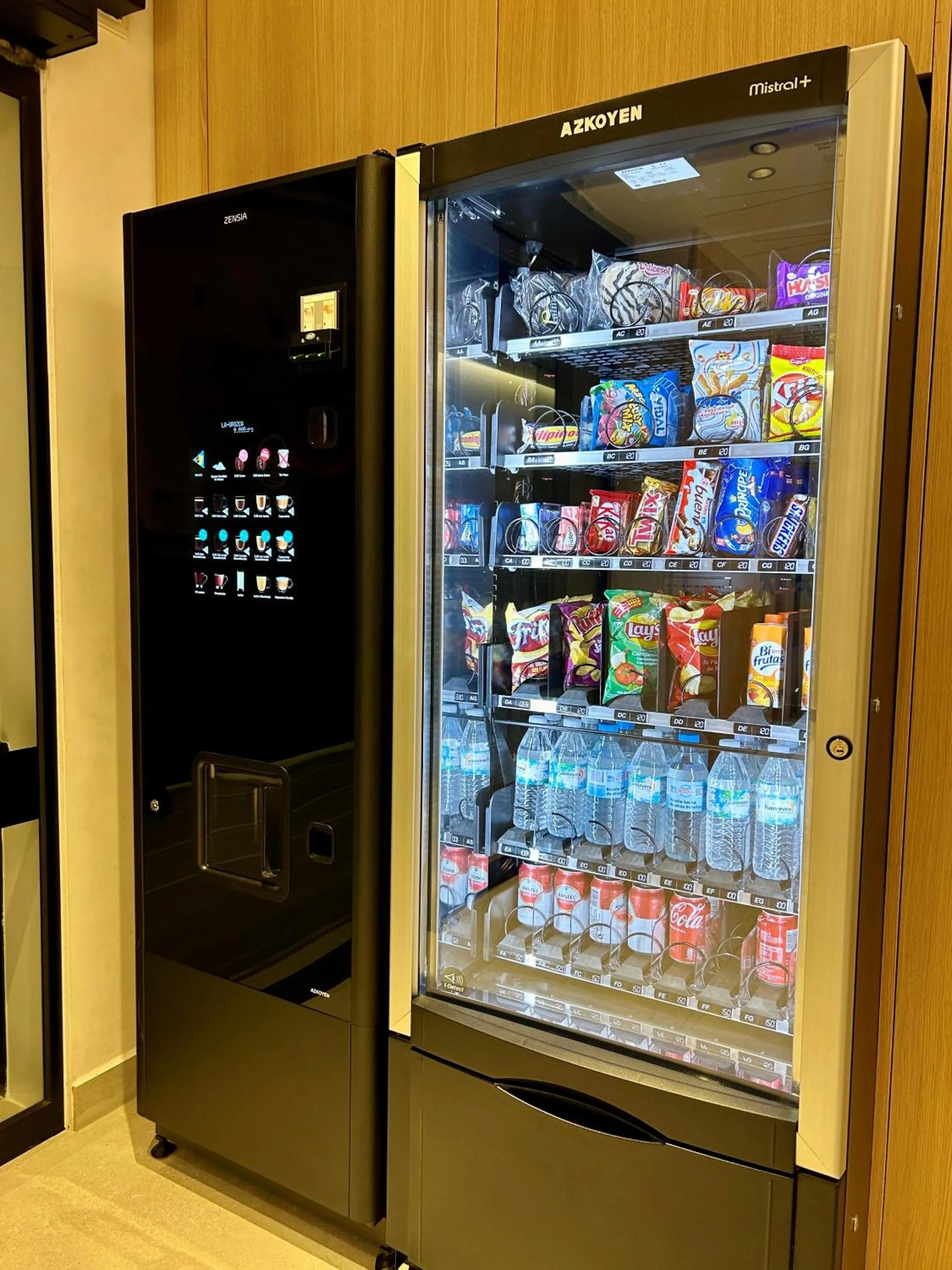 vending machine in Pensión La Orozca Benidorm