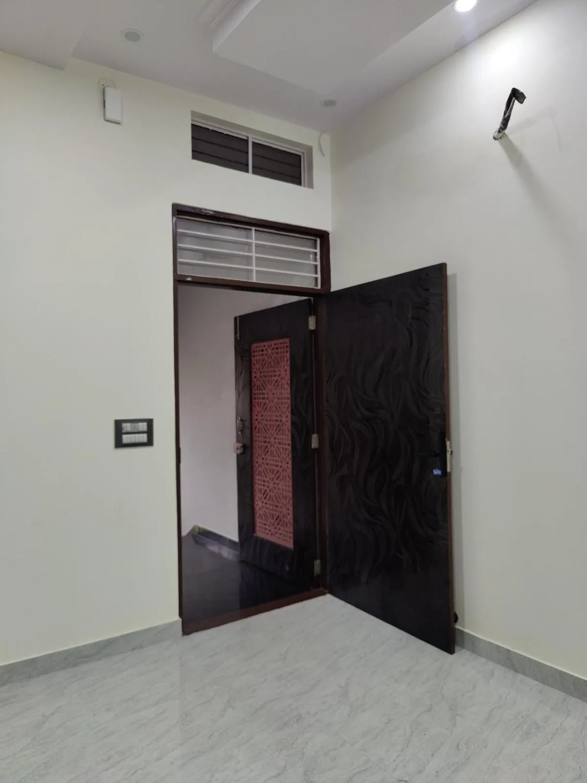 Luxurious & Elegant 1BHK Retreat