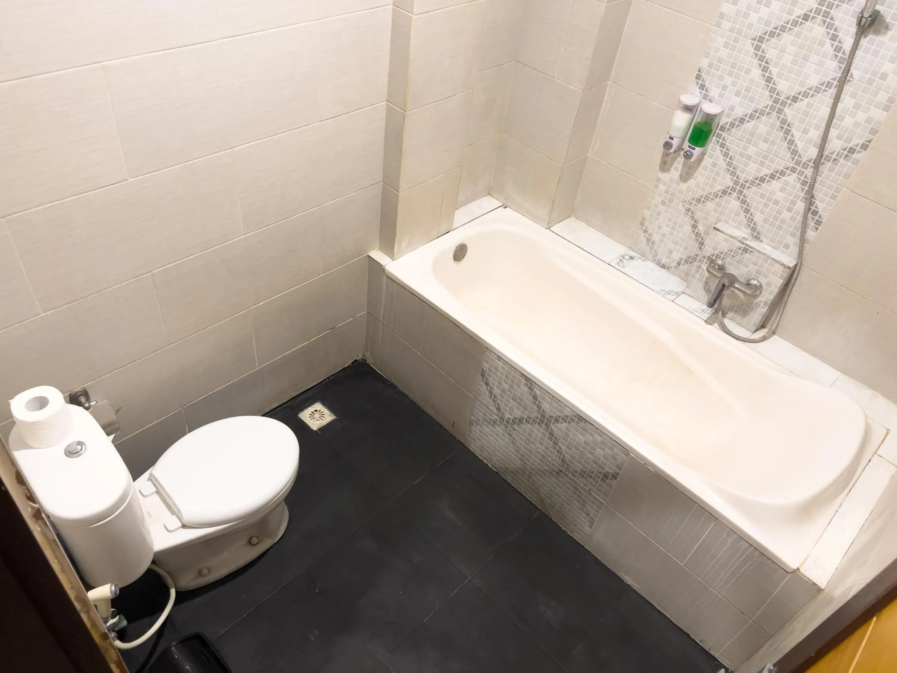 Shower in The Mupu Seminyak