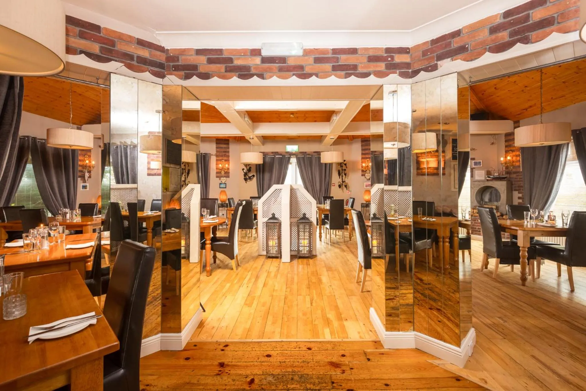 Restaurant/Places to Eat in Airport View Hotel and Secret Spa