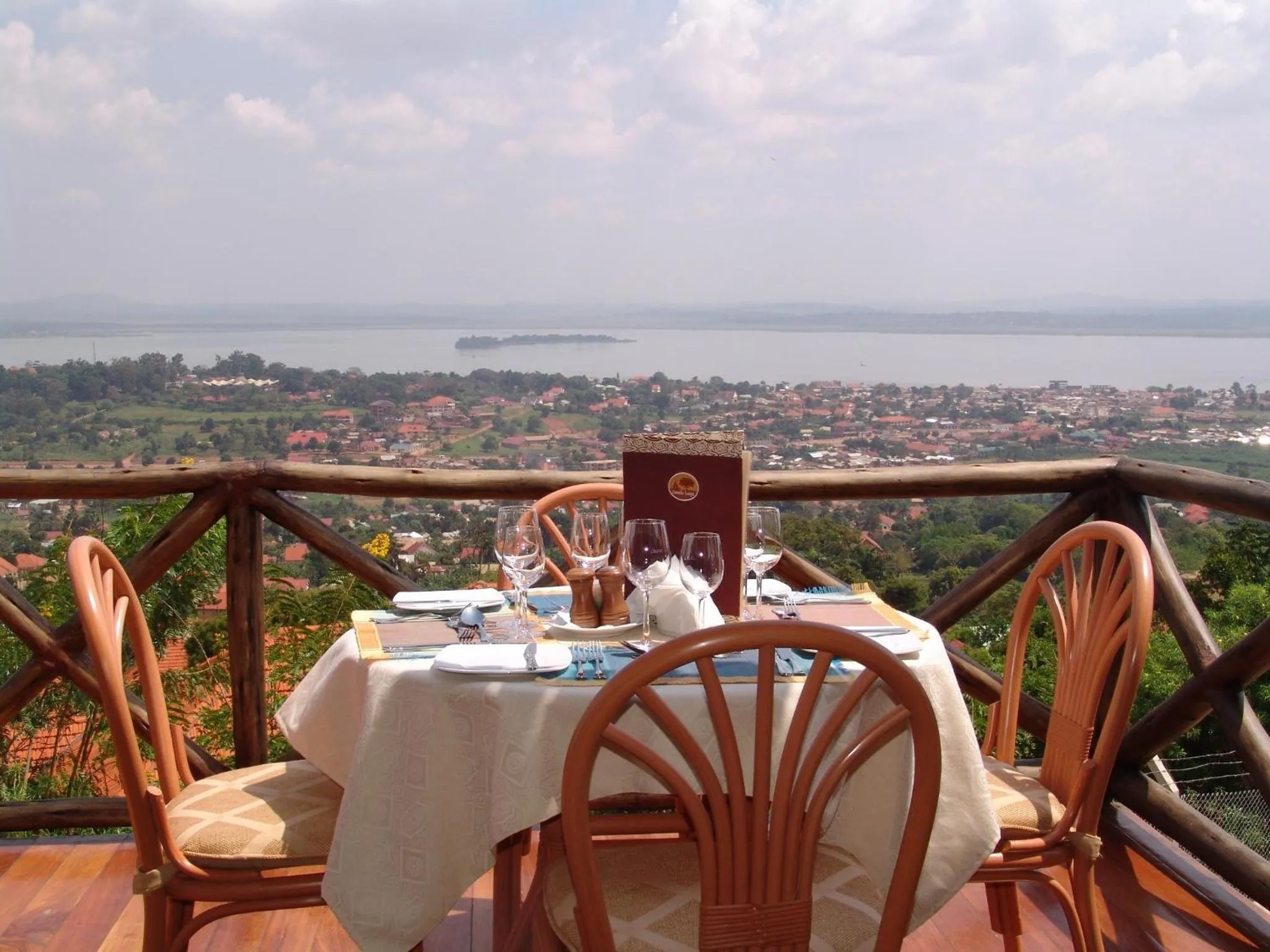 Restaurant/places to eat in Cassia Lodge